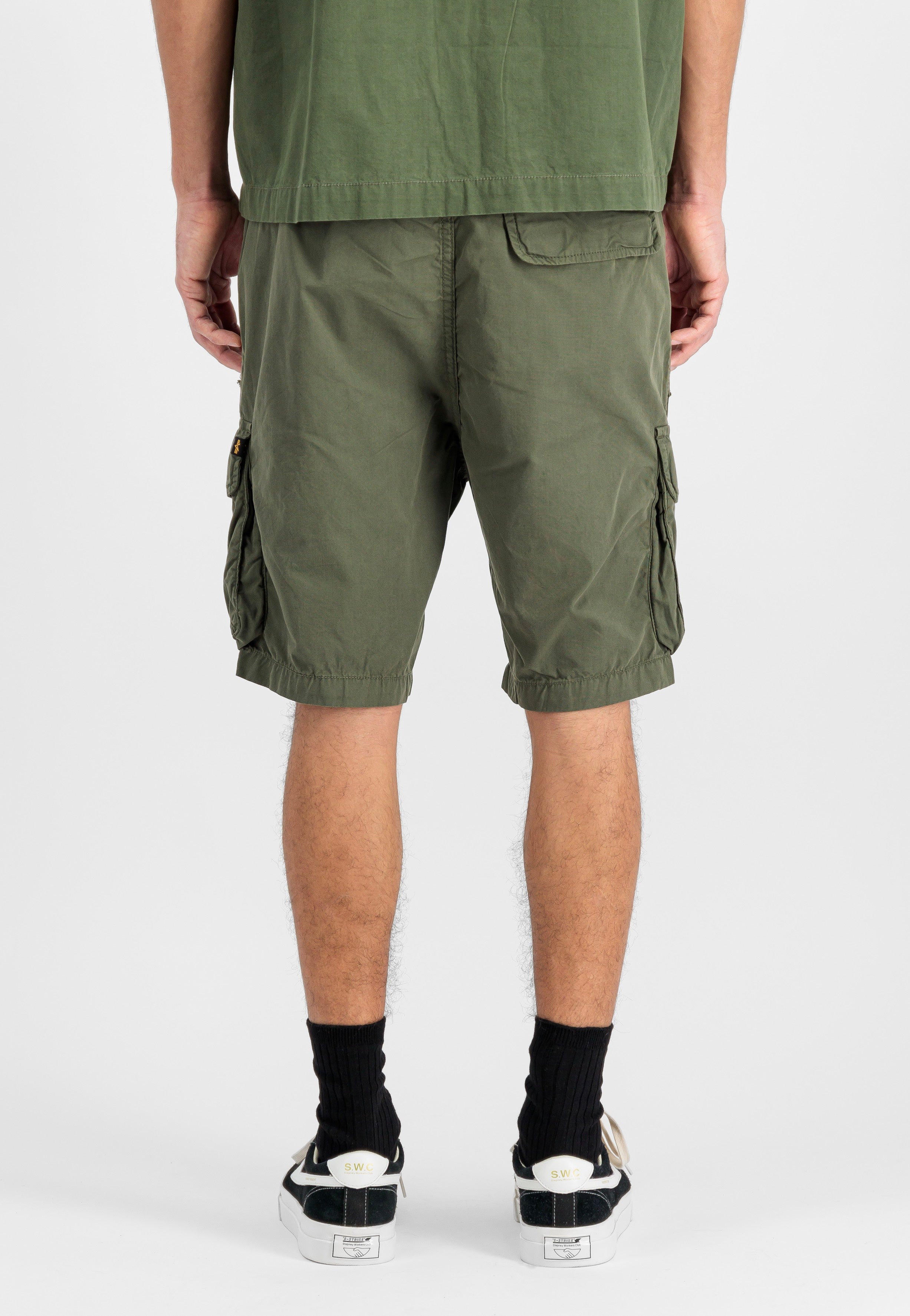 Alpha Industries - Aloha Safari Dark Olive - Shorts | Men-Image