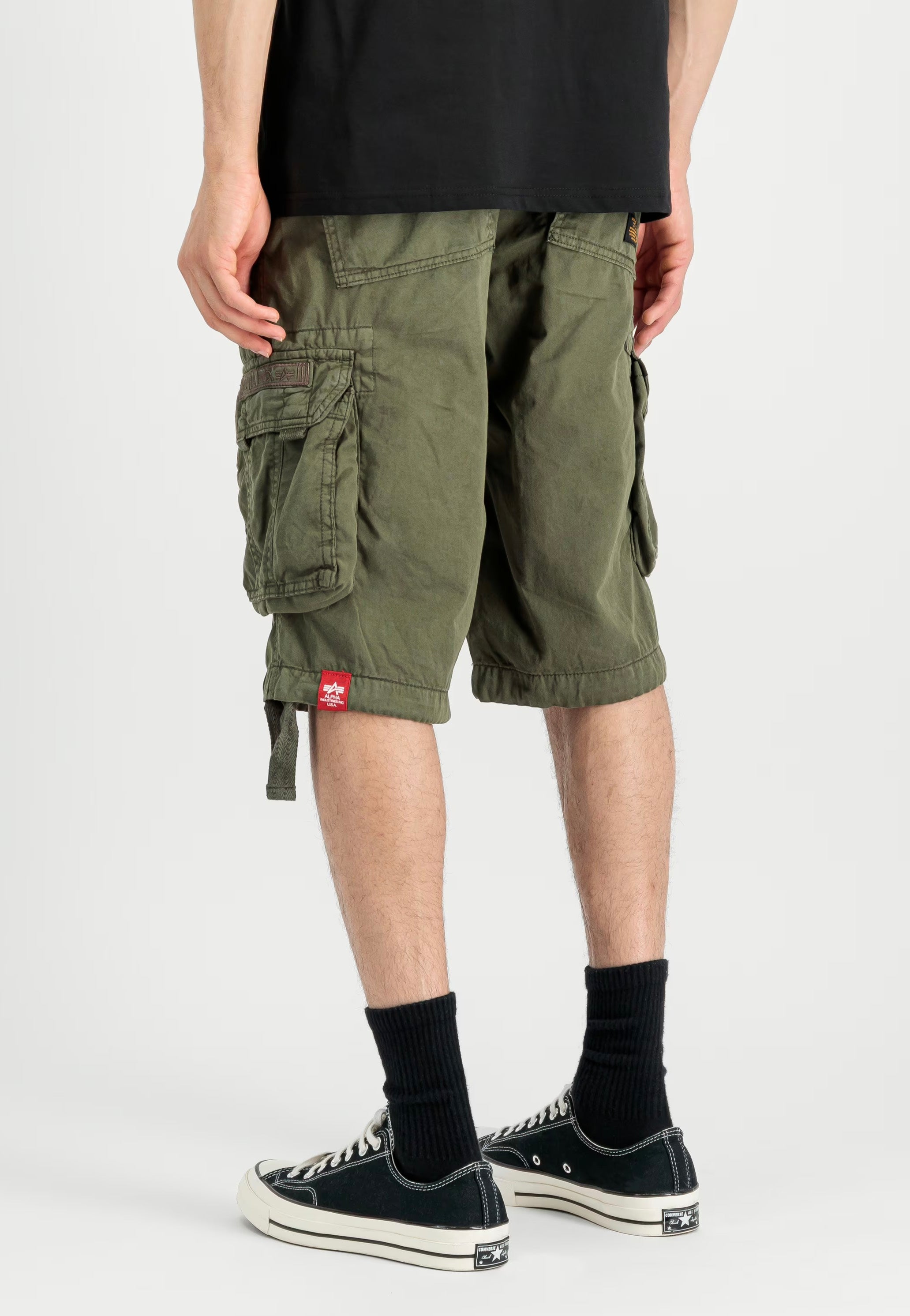 Alpha Industries - Jet Short Dark Olive - Shorts | Men-Image