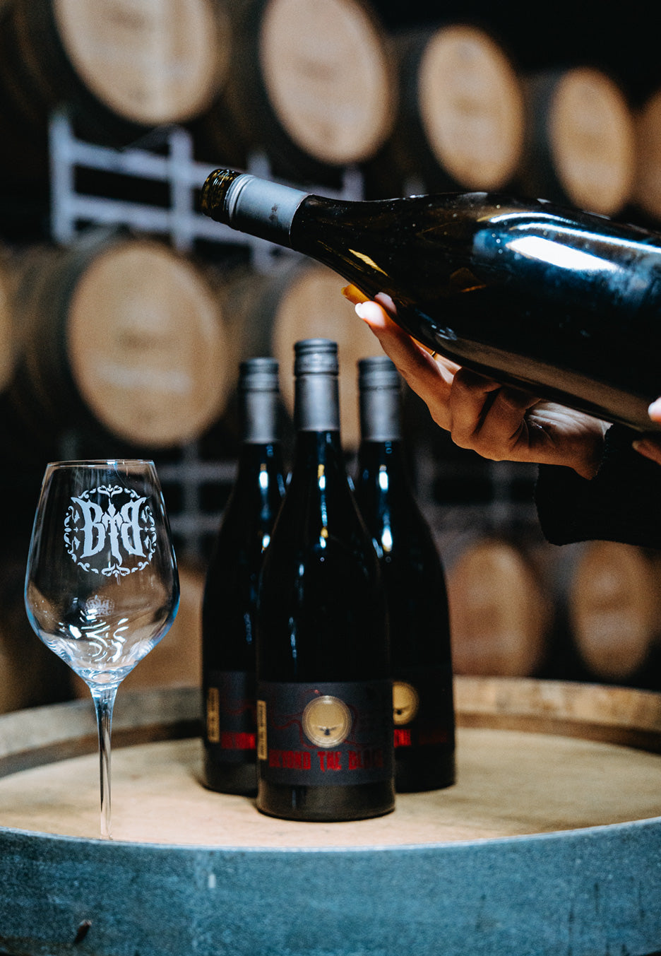 Beyond The Black - Dancing In The Dark - Wine | Neutral-Image