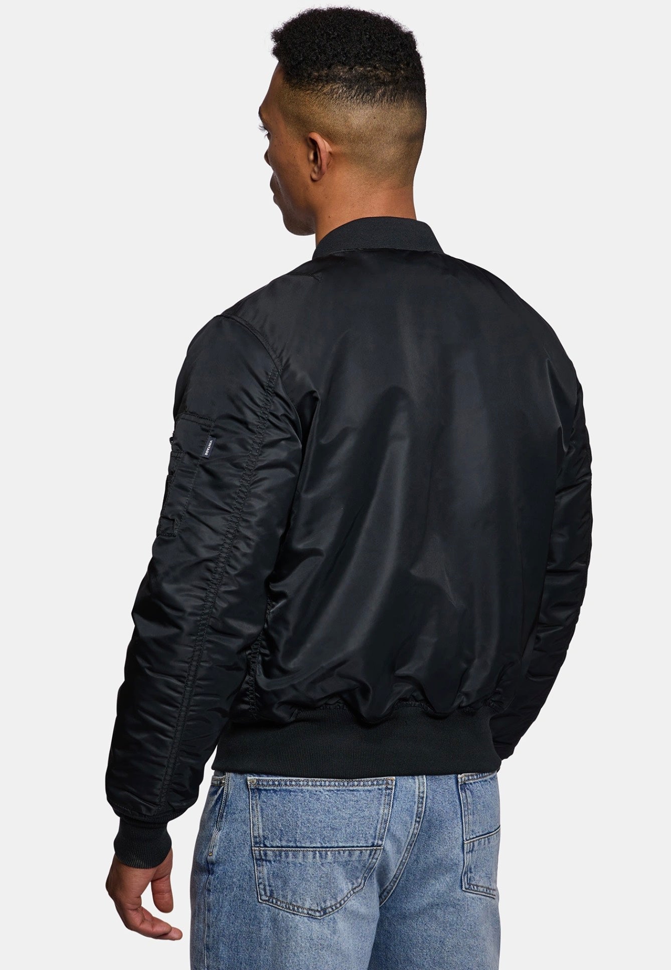 Vintage Industries - Carter MA1 Black - Jacket | Men-Image