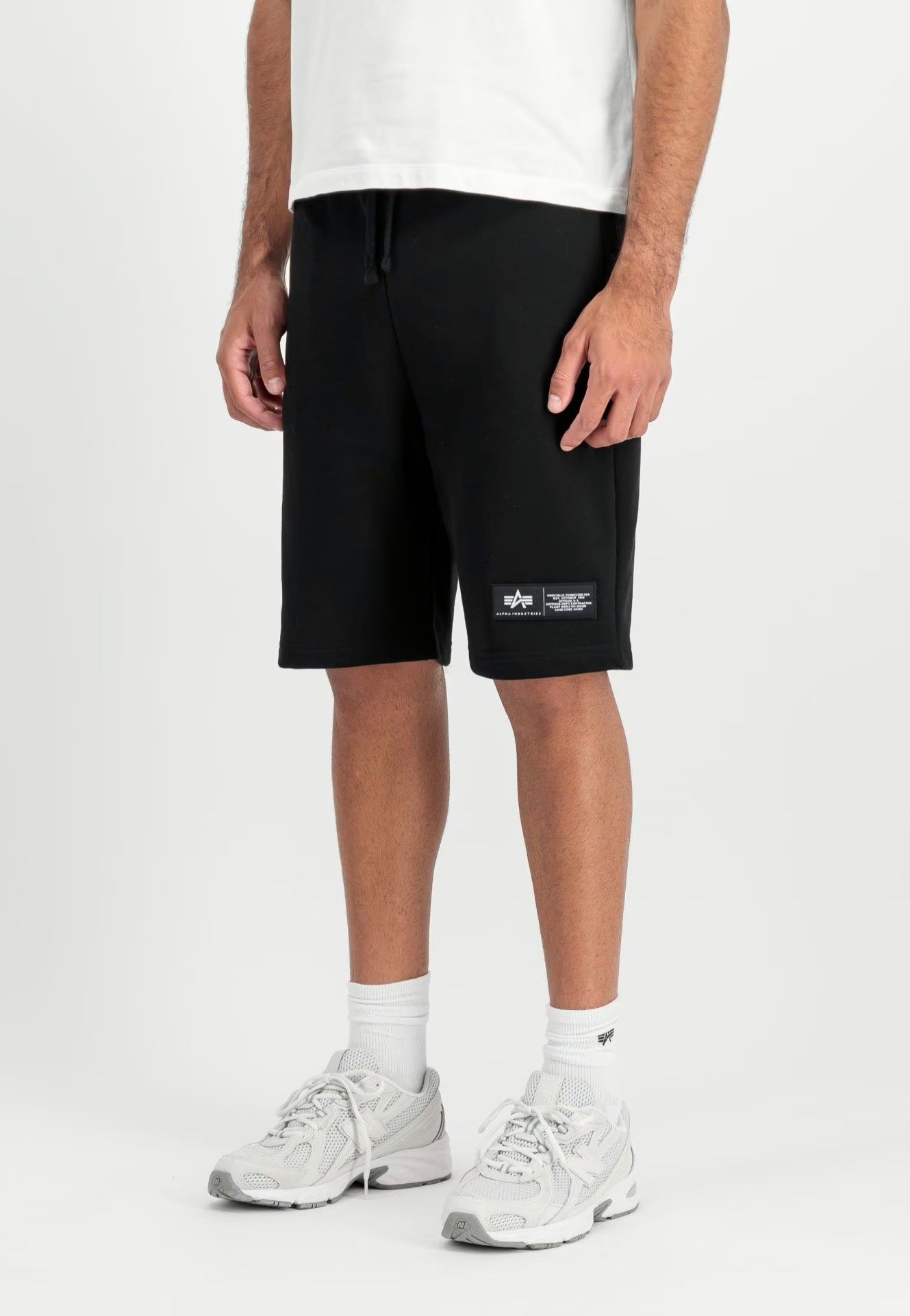 Alpha Industries - Label Jogger Black - Shorts | Men-Image