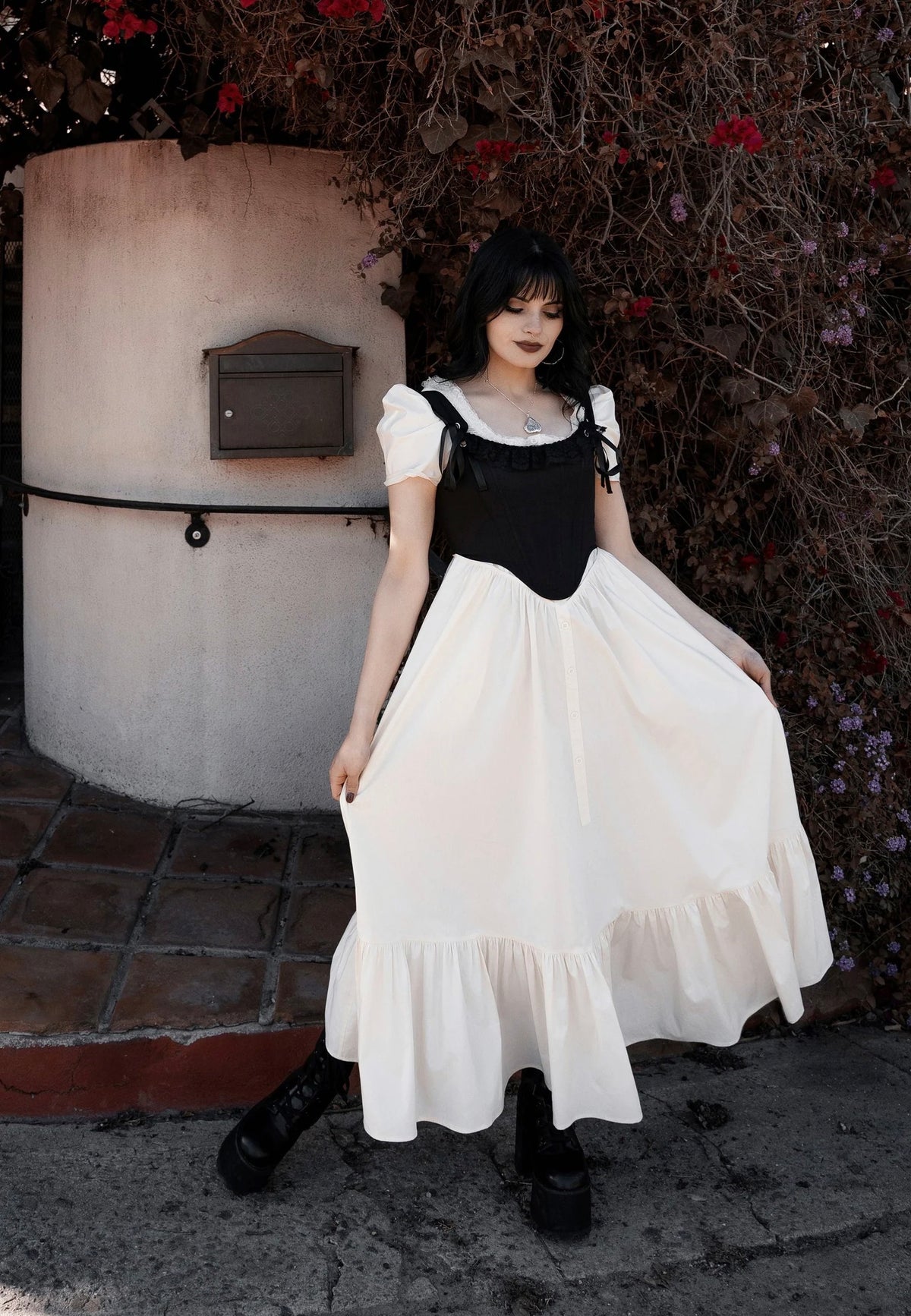 Lively Ghosts Thistlebloom Black Corset