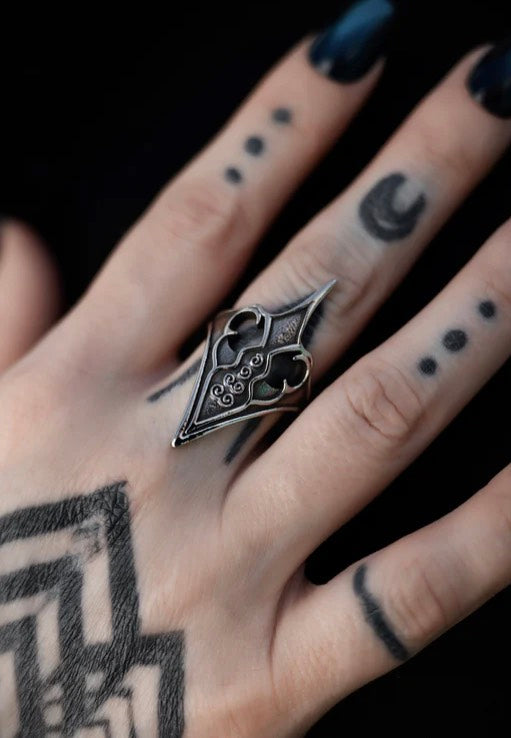 Lively Ghosts - Acanthus Silver - Ring | Neutral-Image
