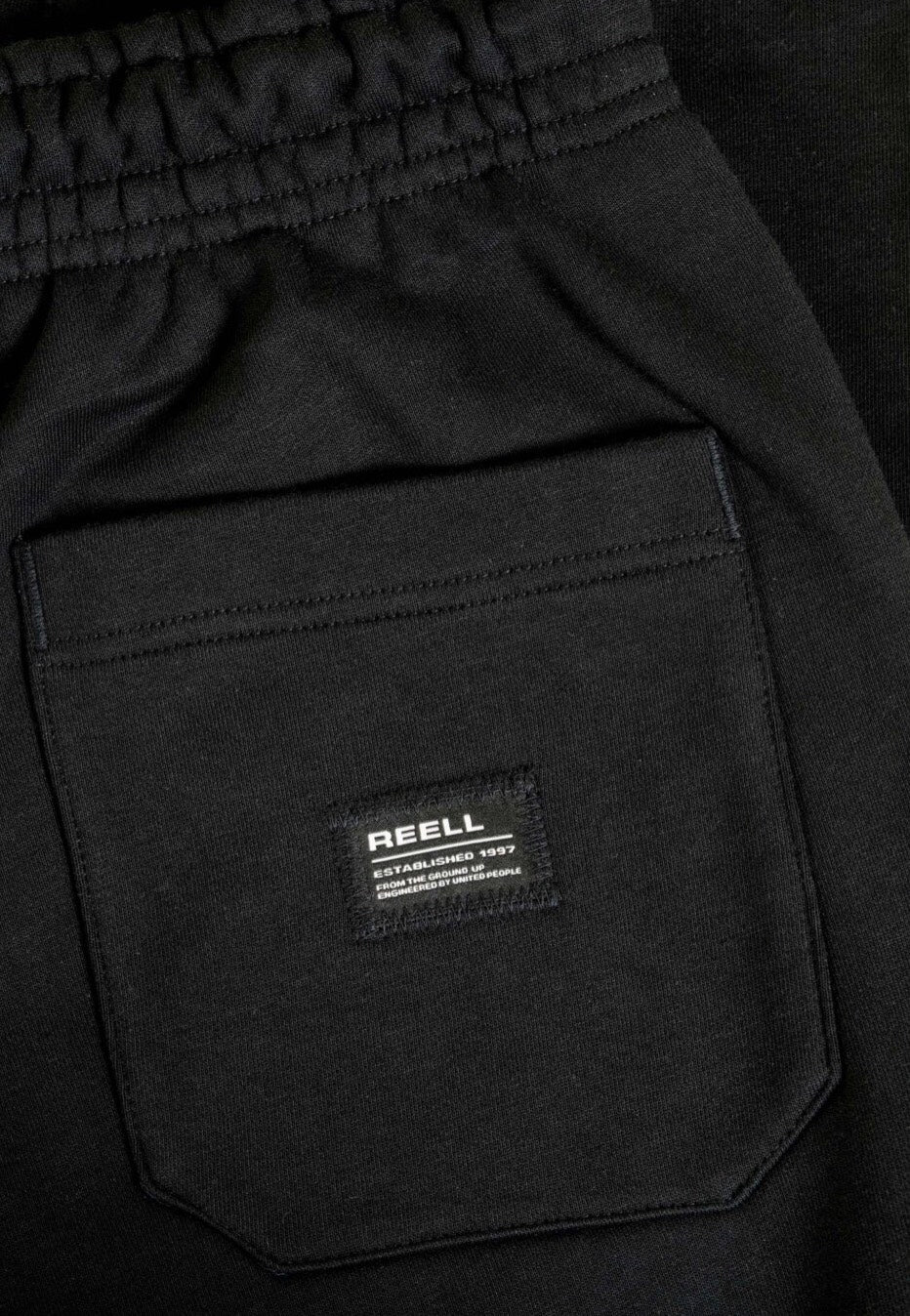 REELL Comfort Black Chandal
