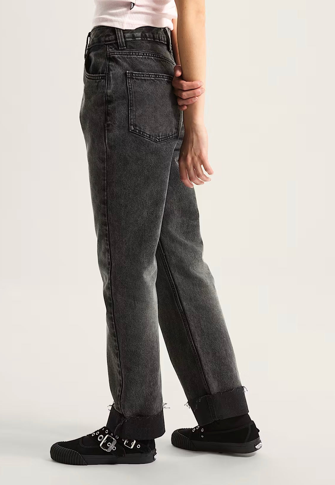 Vans - Annabelle Straight Leg Stonewash Black - Jeans | Women-Image