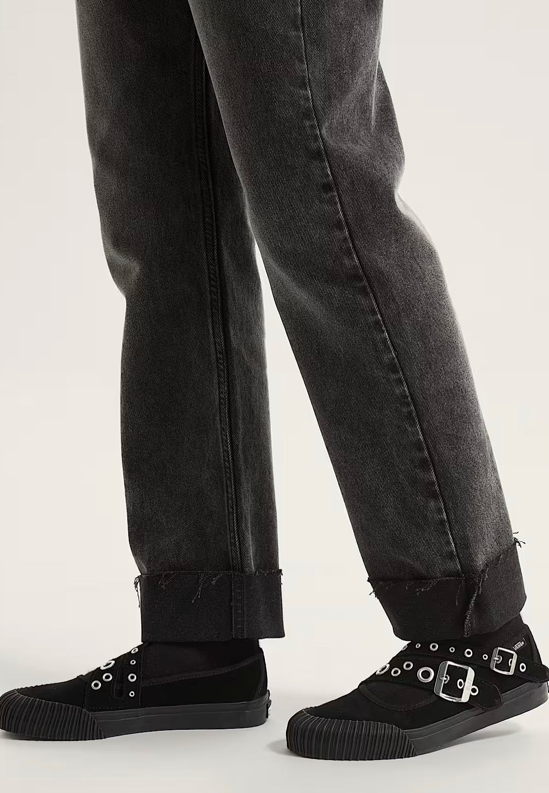 Vans - Annabelle Straight Leg Stonewash Black - Jeans | Women-Image