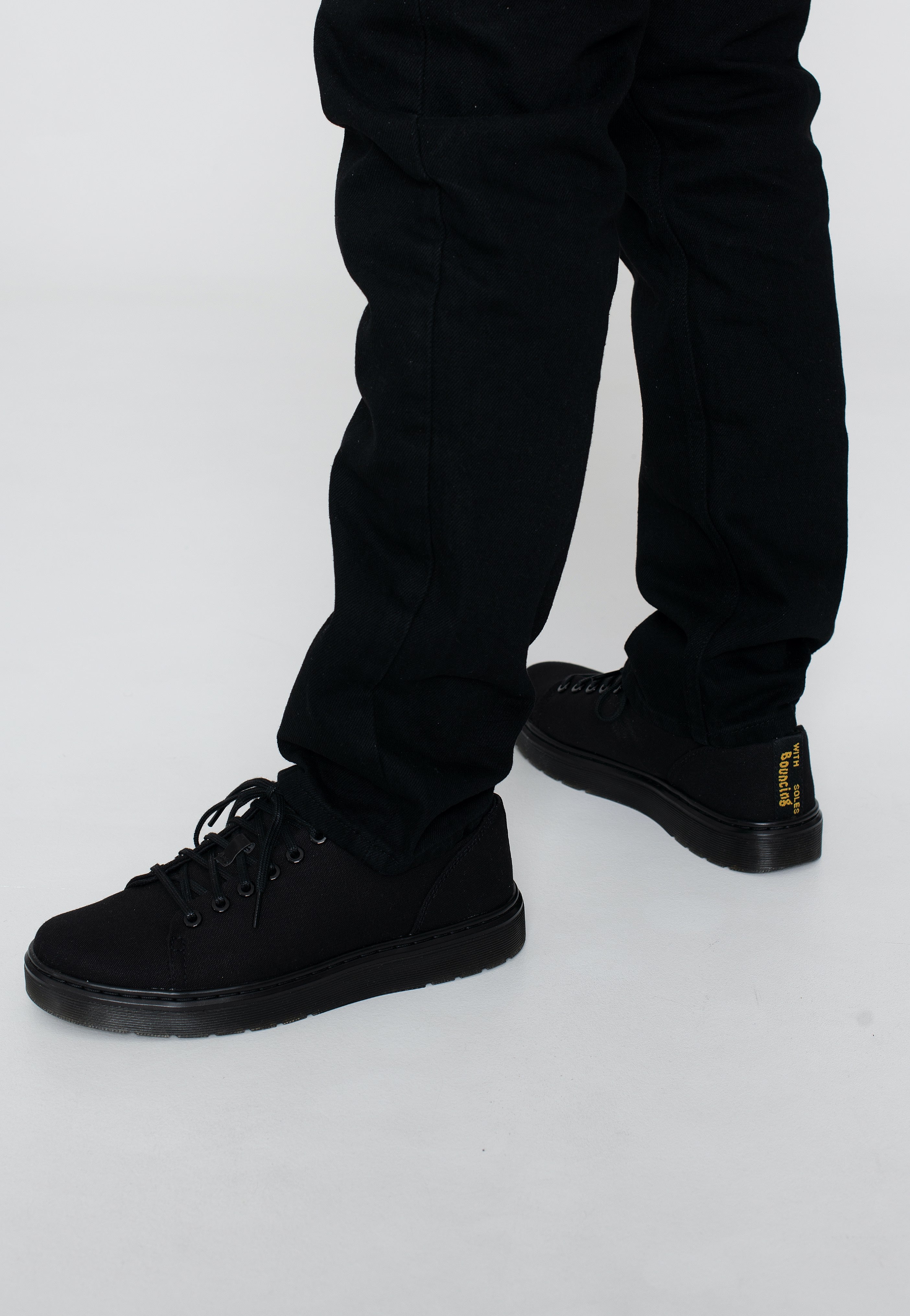 Dr. Martens - Dante Black 10 Oz Canvas - Shoes | Neutral-Image