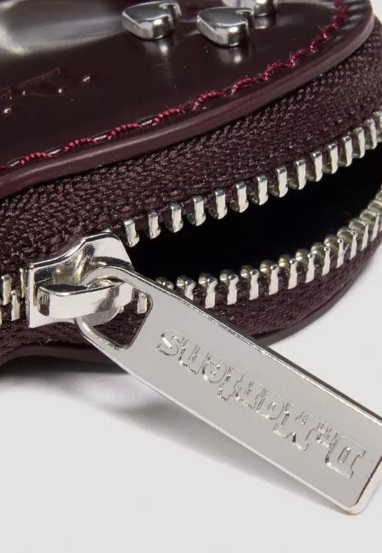 Dr. Martens - Heart Cherry Red Oxford Rub Off - Wallet | Neutral-Image