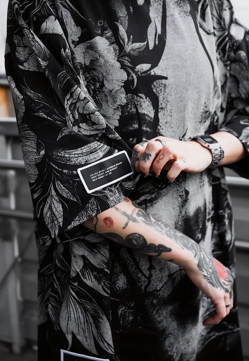 Stay Cold Apparel - Heart Like Winter Oversized - T-Shirt | Neutral-Image