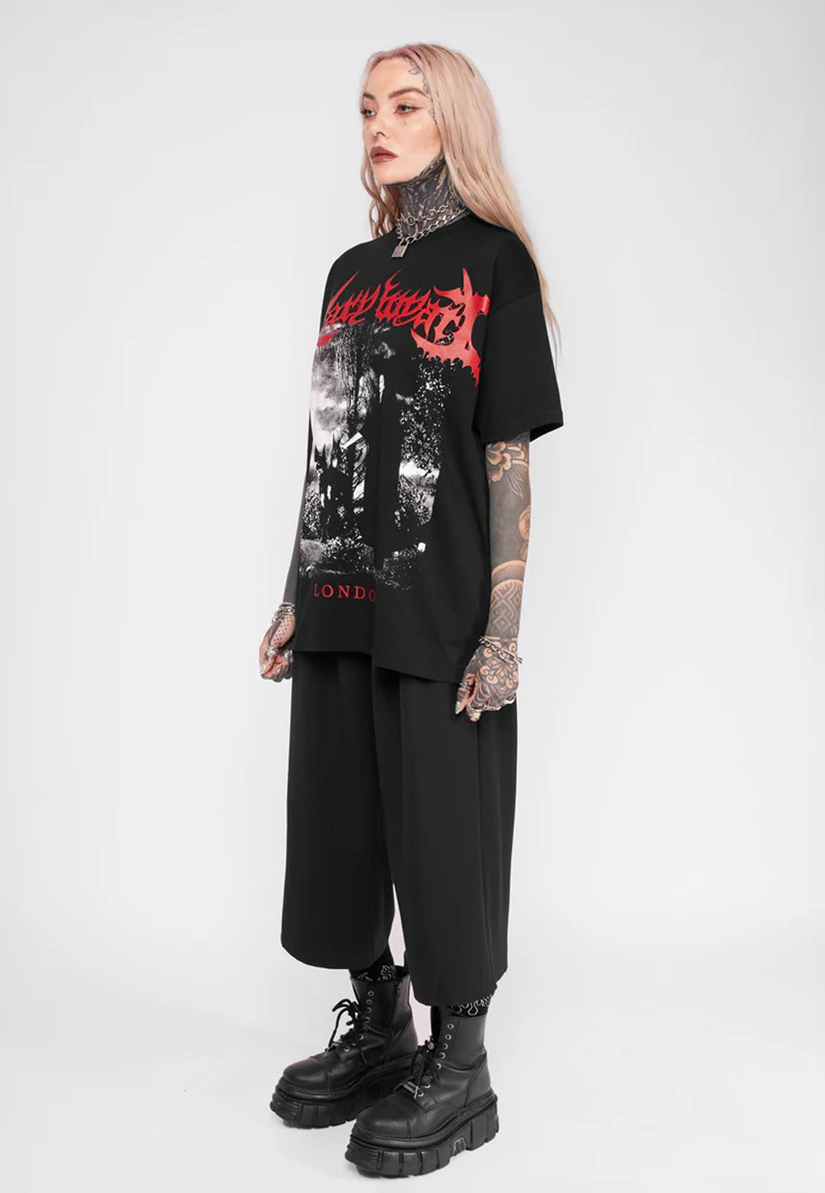 Mary Wyatt - Legion Oversized Black/Red - T-Shirt | Men-Image