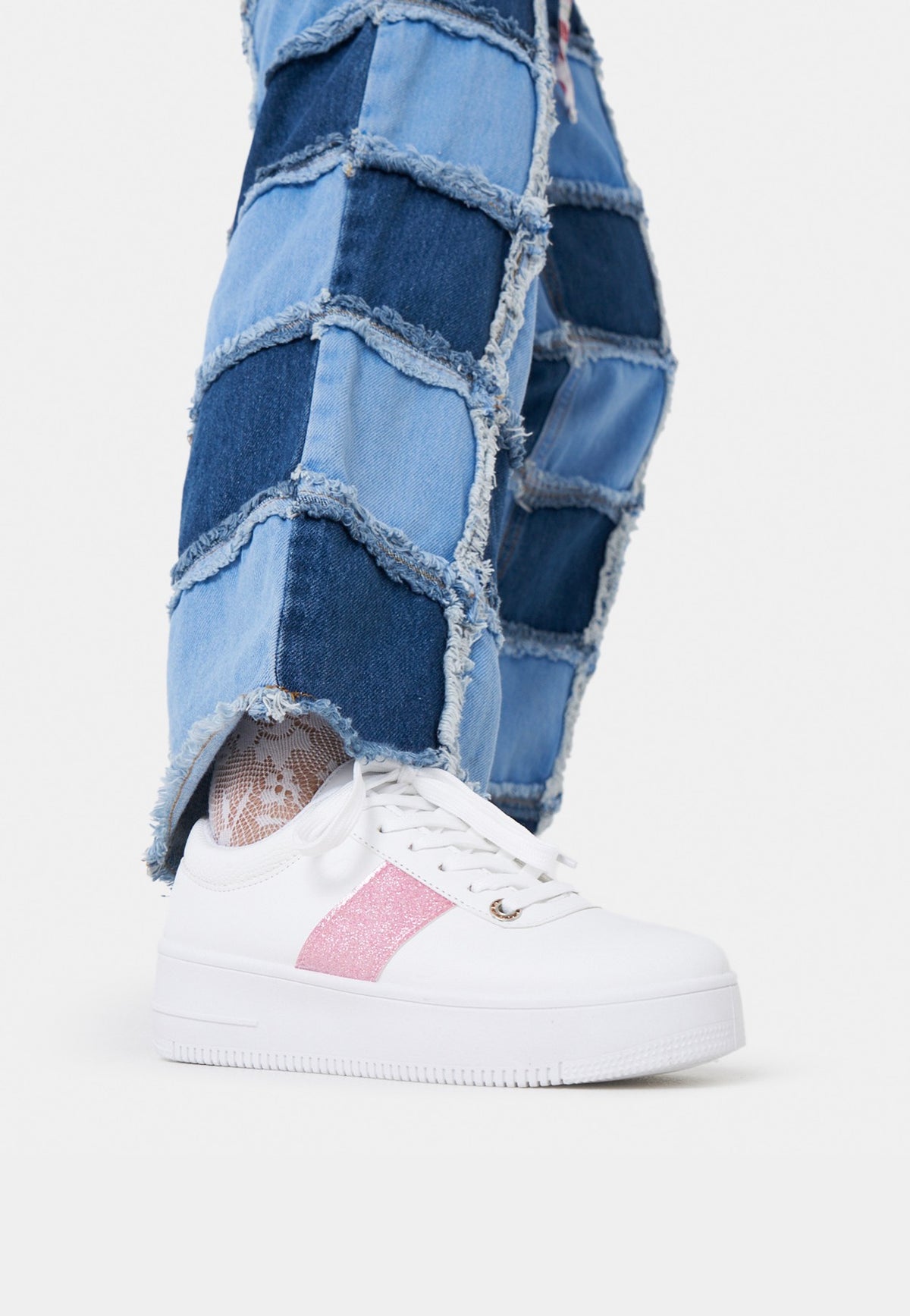 Koi Footwear Eternia Pink Stripe Platform White Zapatos para chica