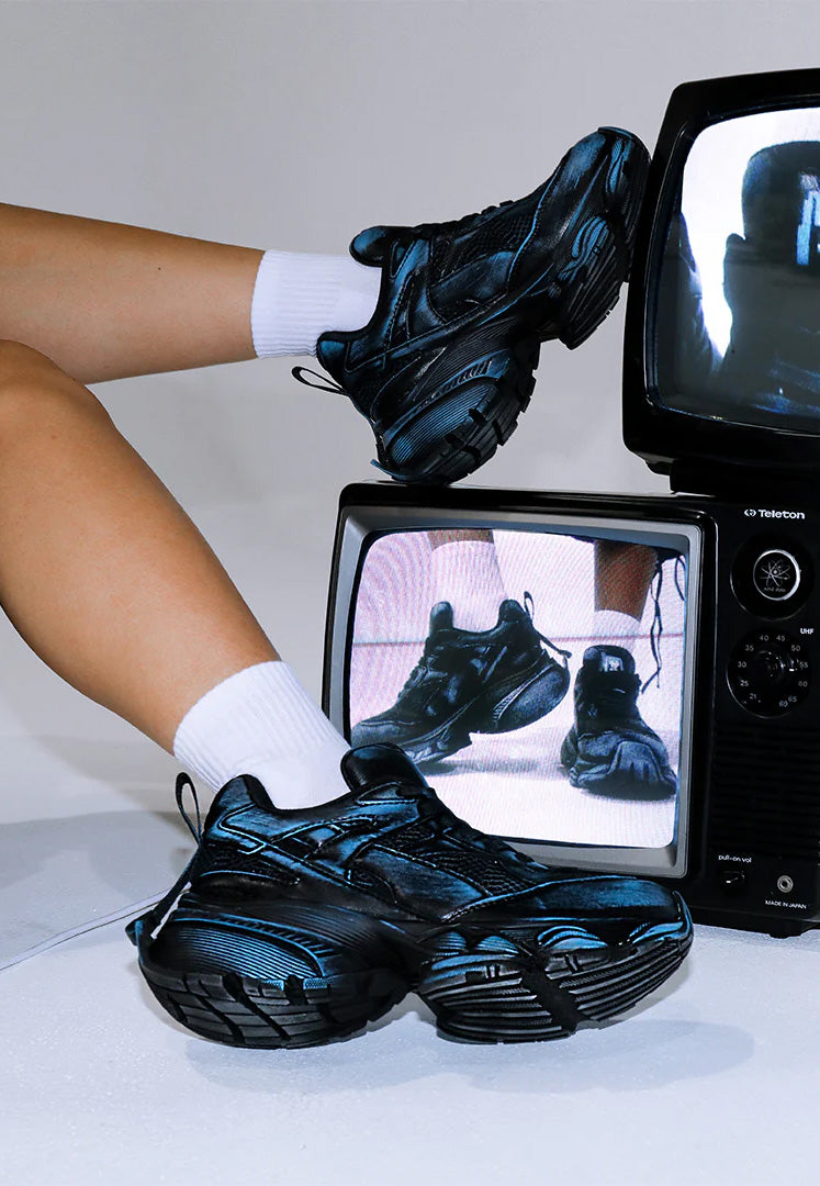 Koi Footwear x Hatsune Miku - Faded Hatsune Miku Mega Chunky Black - Girl Shoes | Women-Image