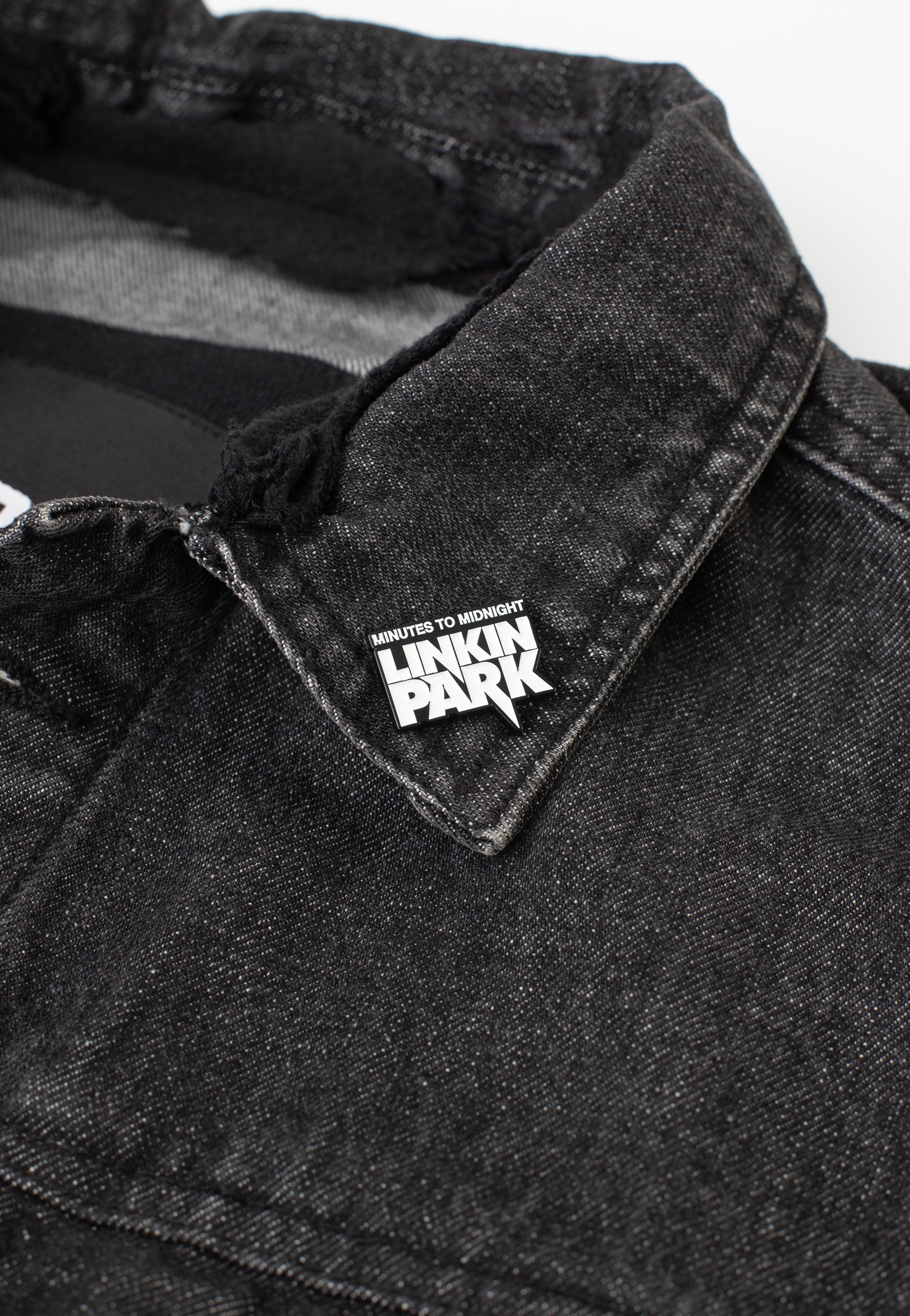 Linkin Park - Minutes To Midnight - Pin | Neutral-Image