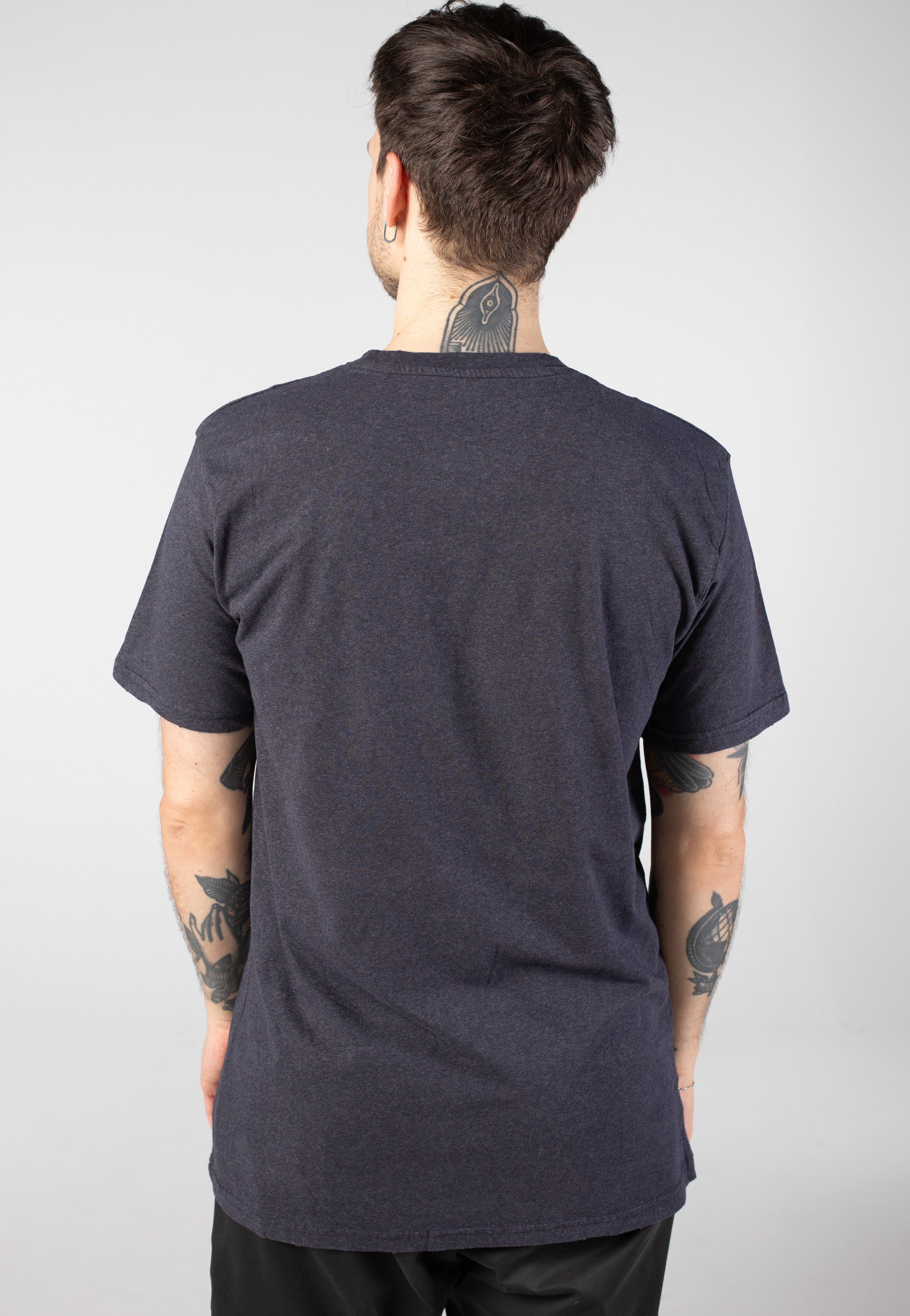 Nirvana - Distressed Sitting - T-Shirt | Men-Image