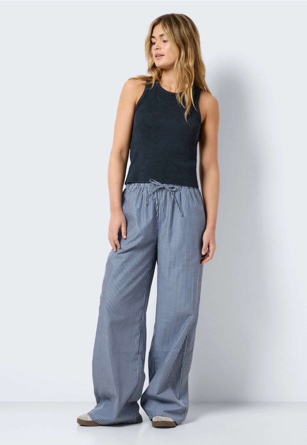 Noisy May - Maya Black Wash/Destroy - Tank | Women-Image