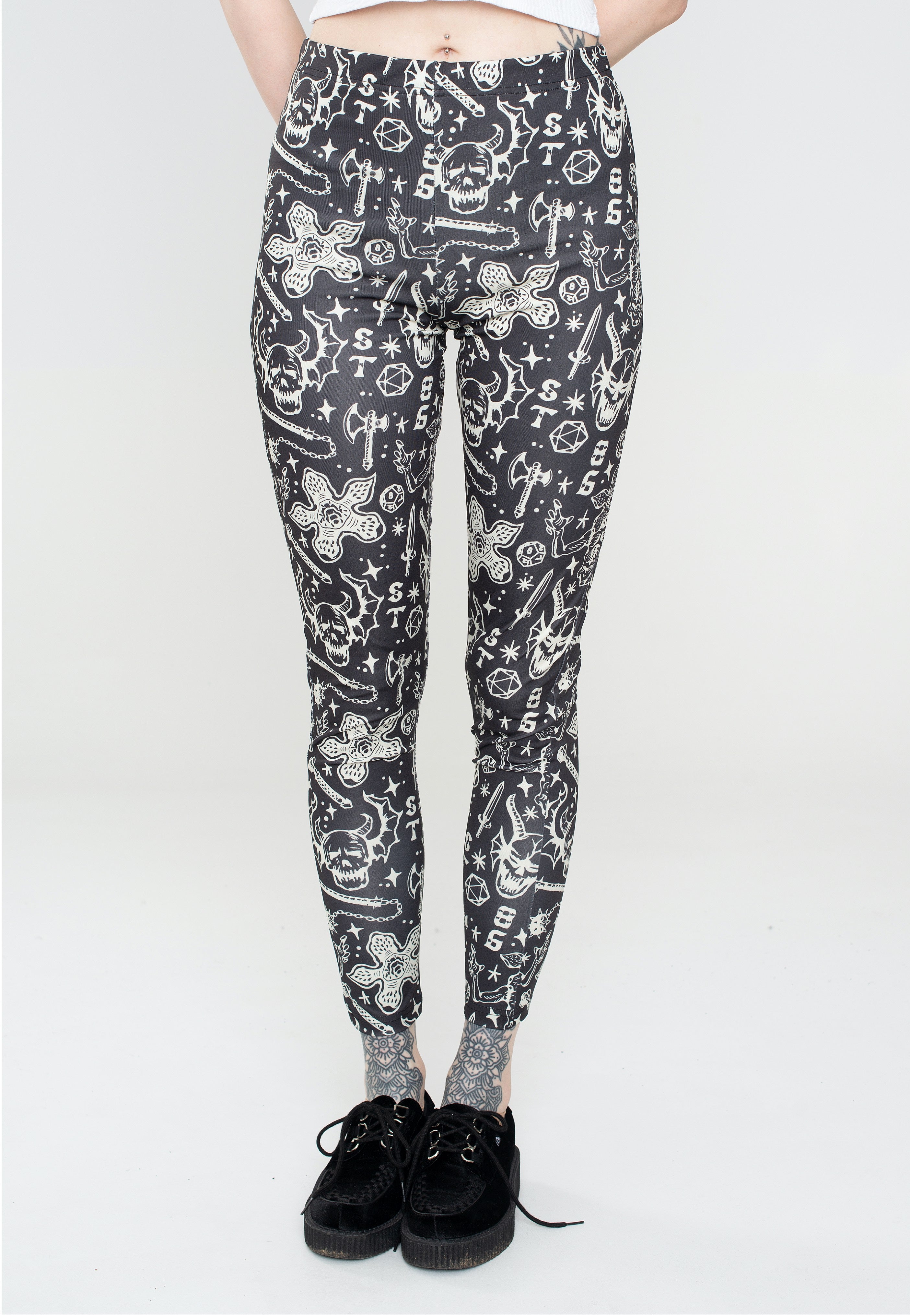 Stranger Things - Hellfire AOP Black - Leggings | Women-Image