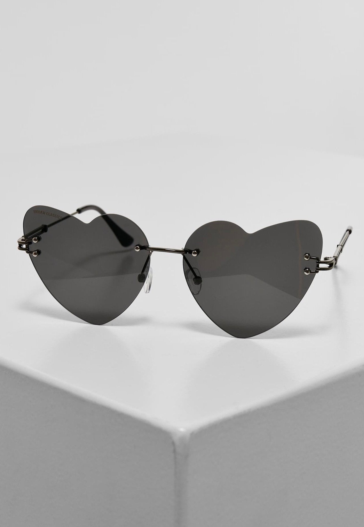 Urban Classics - Heart With Chains Black/Black - Sunglasses