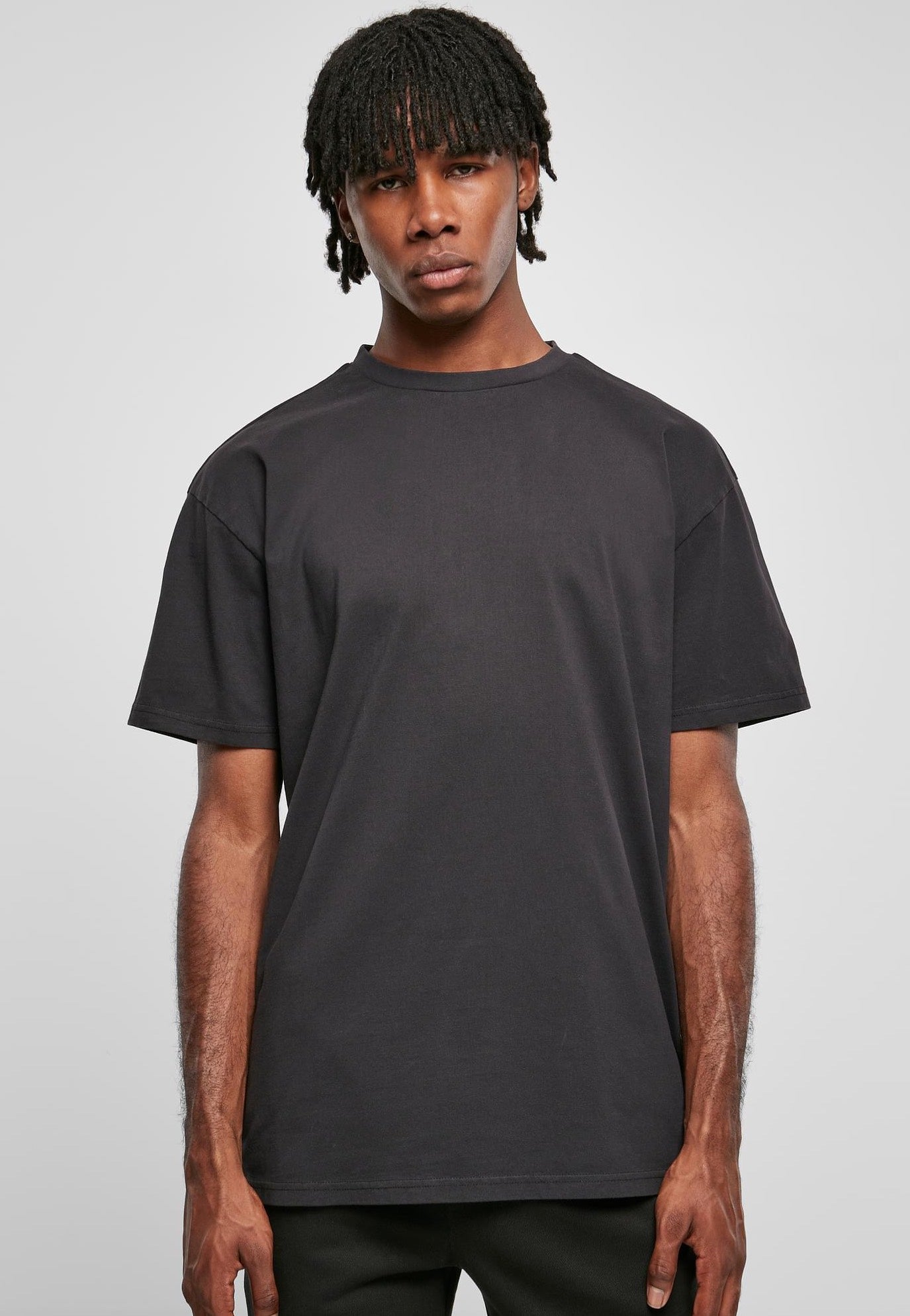 Urban Classics - Heavy Oversized Garment Dye Black - T-Shirt