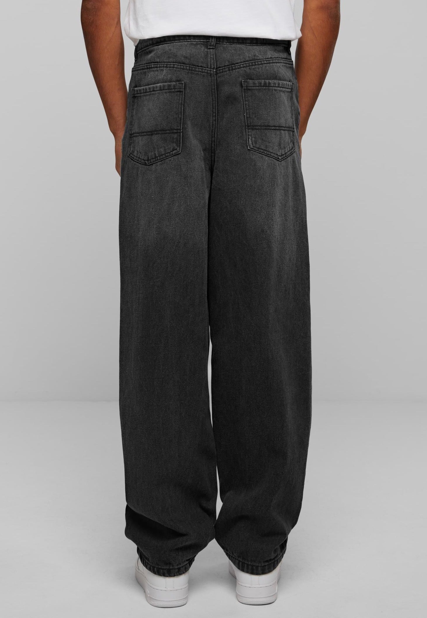 Urban Classics - Heavy Ounce Baggy Fit Black Washed - Jeans