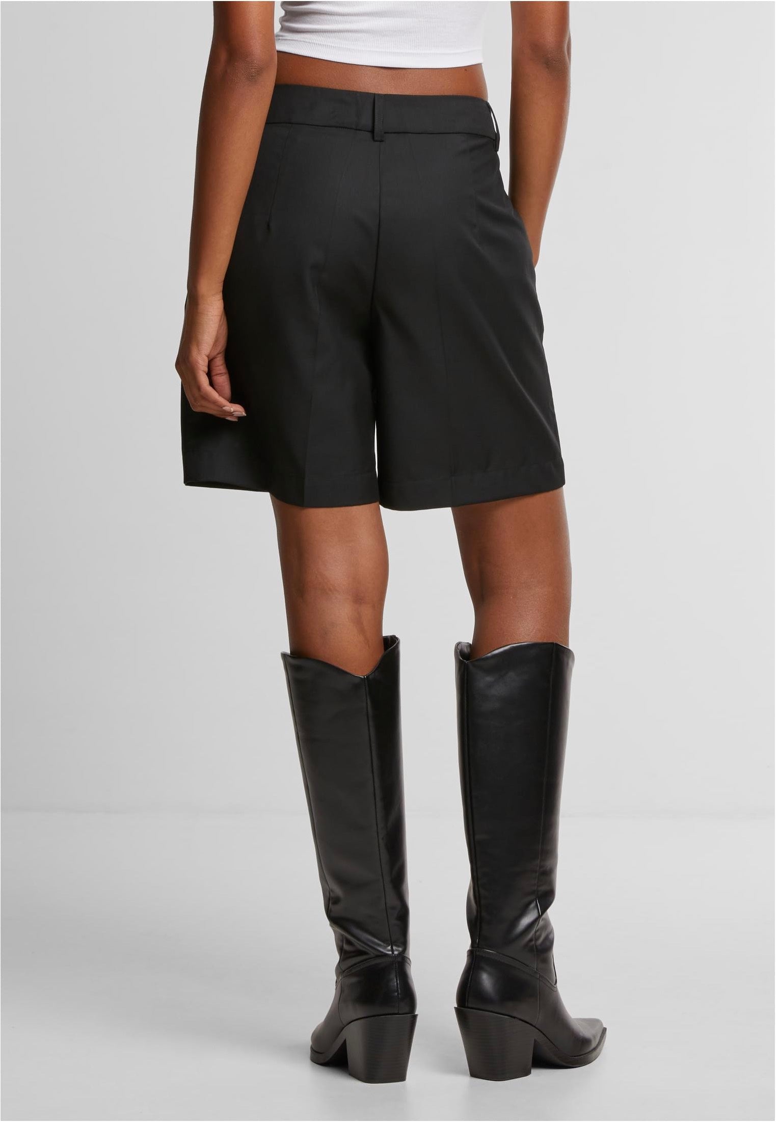 Urban Classics - Ladies Pleated Bermuda Black - Shorts | Women-Image
