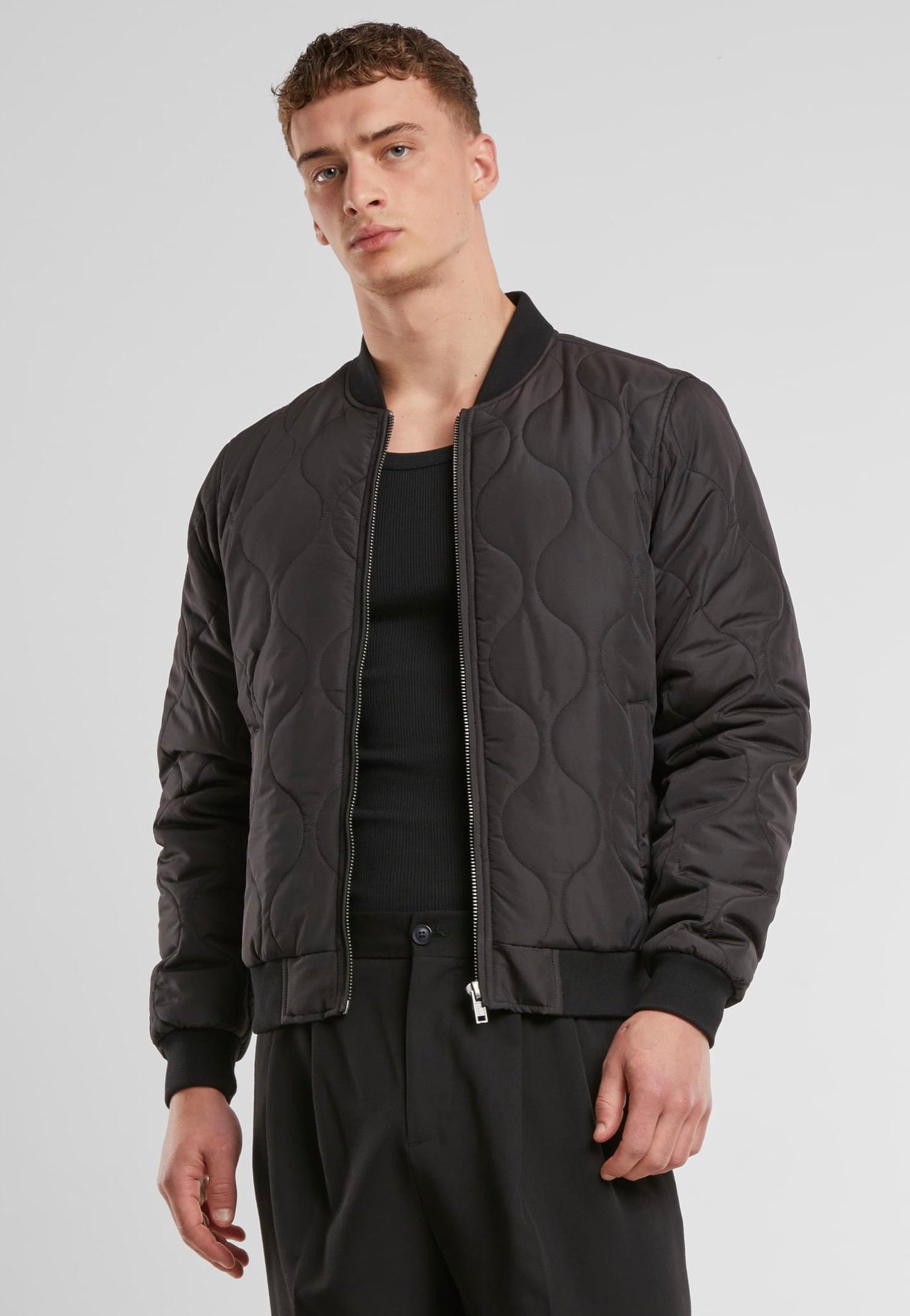Urban Classics - Onion Quilted Bomber Black - Jacket | Men-Image