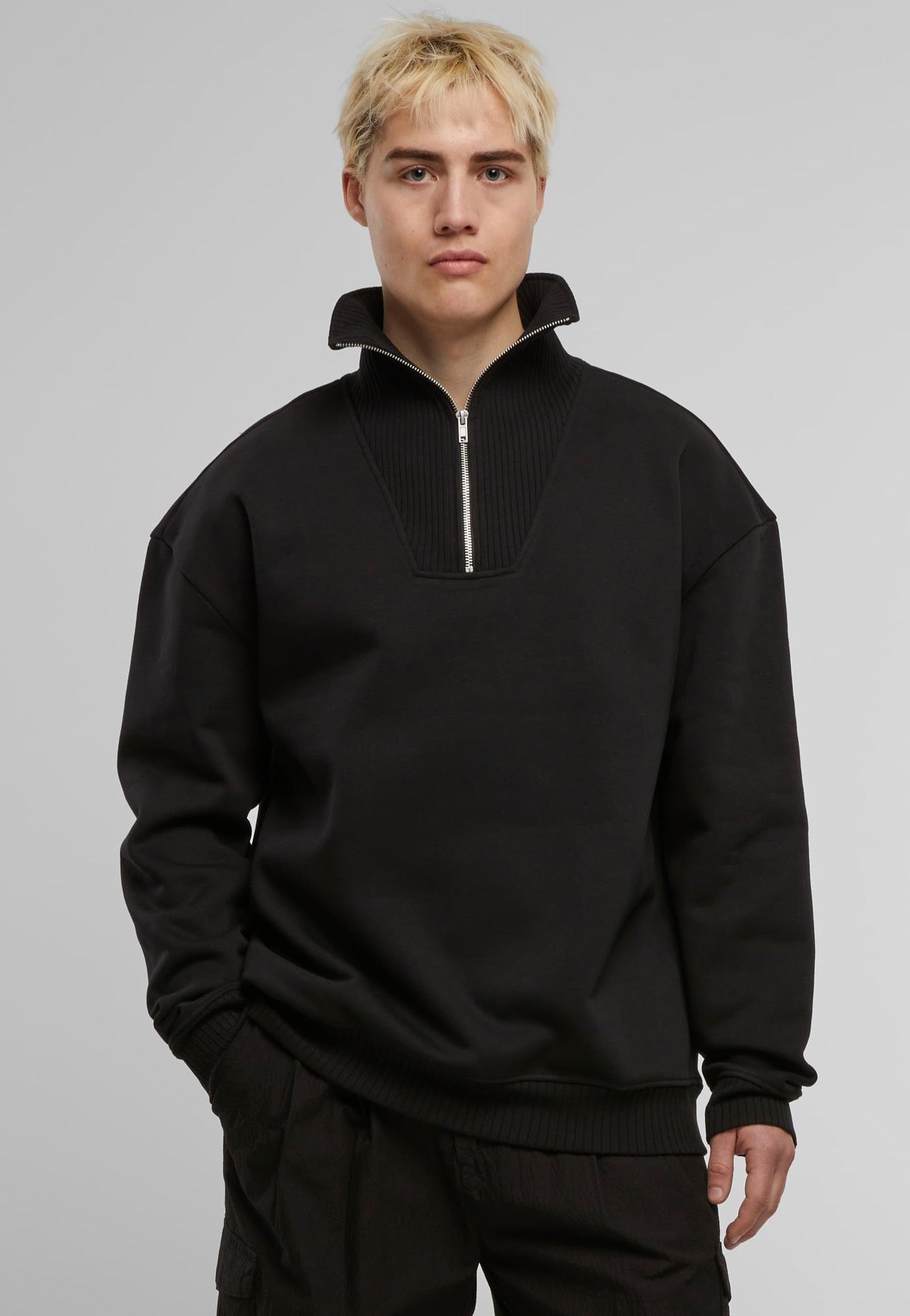 Urban Classics - Cut & Sew Black - Sweater | Men-Image