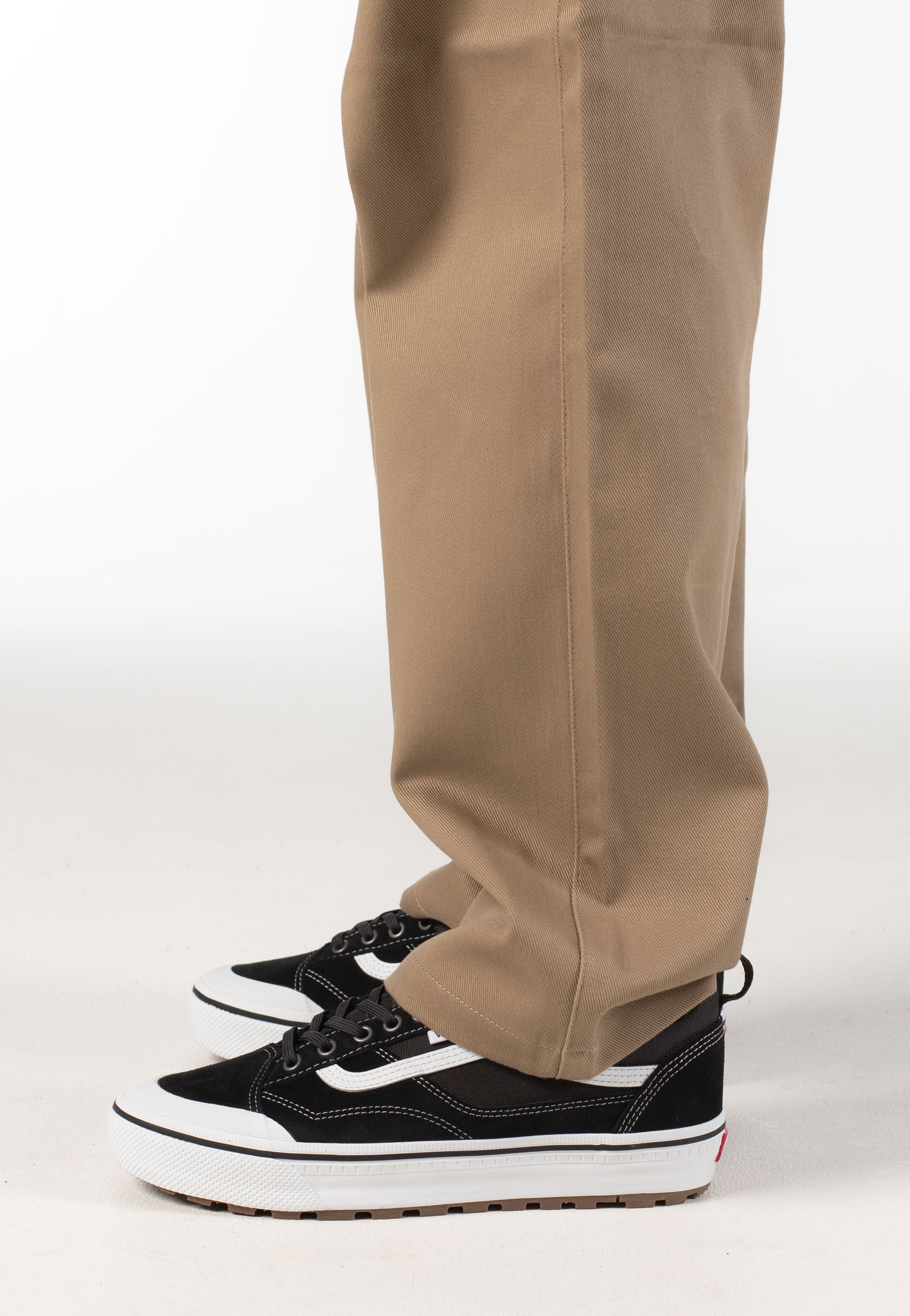 Vans - MTE Old Skool Waterproof Insulated Black/White - Shoes | Neutral-Image