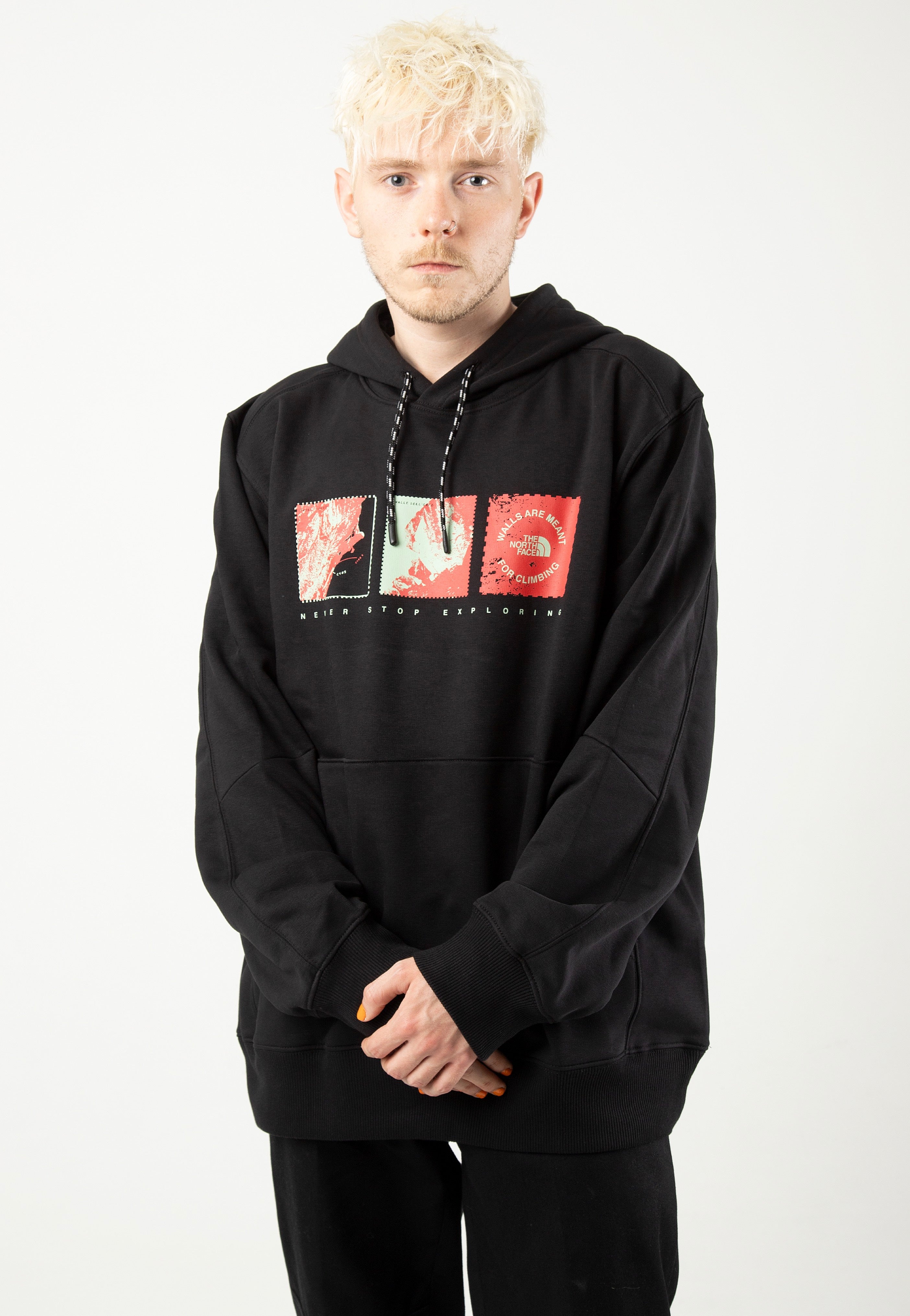 THE NORTH FACE グラフィックサイクロンフーディー The North Face - Outdoor Graphic Tnf Black - Hoodie | Nuclear Blast