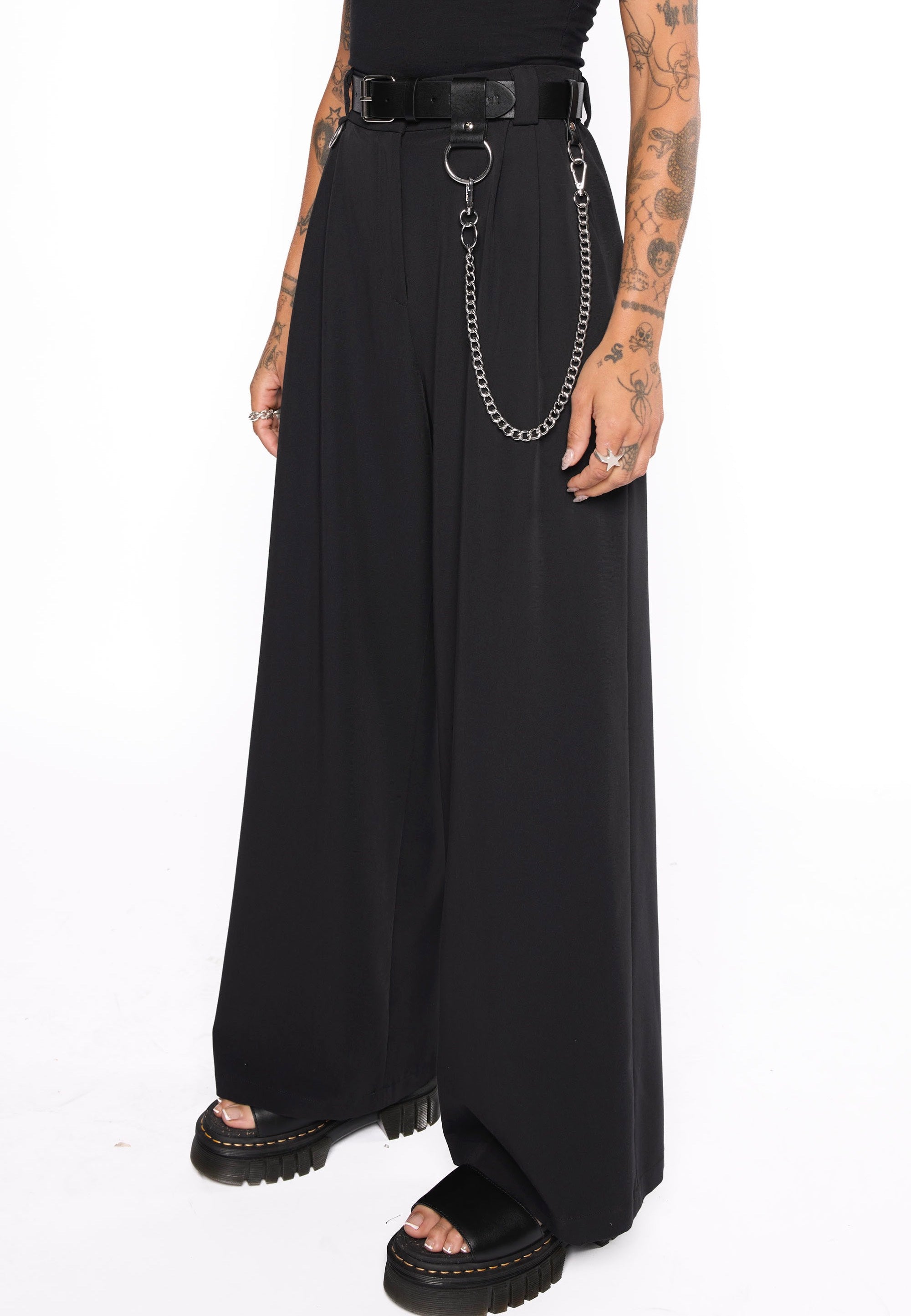 Mary Wyatt - Unchained Wide Leg O-Ring - Pants | Nuclear Blast