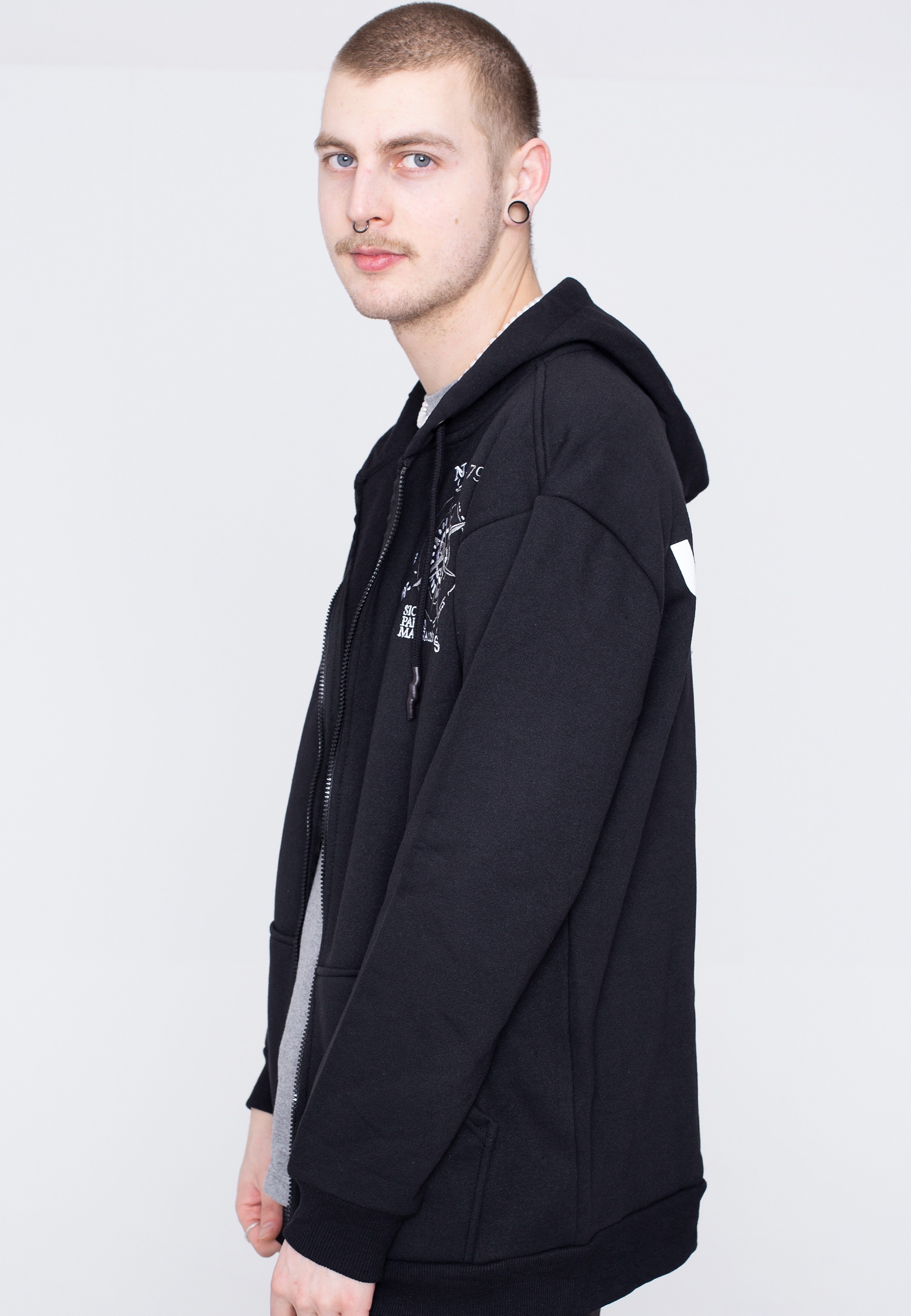 Uncharted - Compass - Zipper | Men-Image