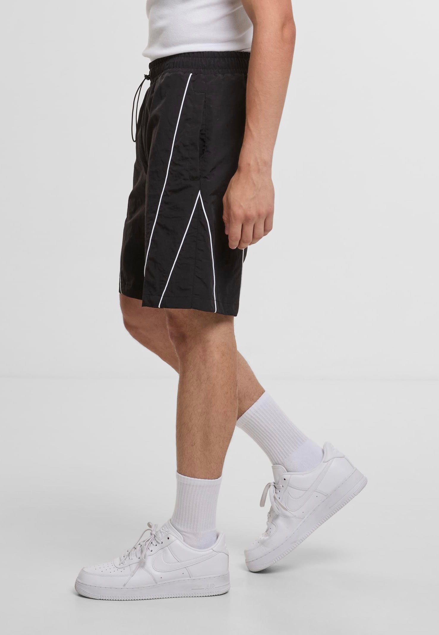 Urban Classics Piping Track Black Shorts