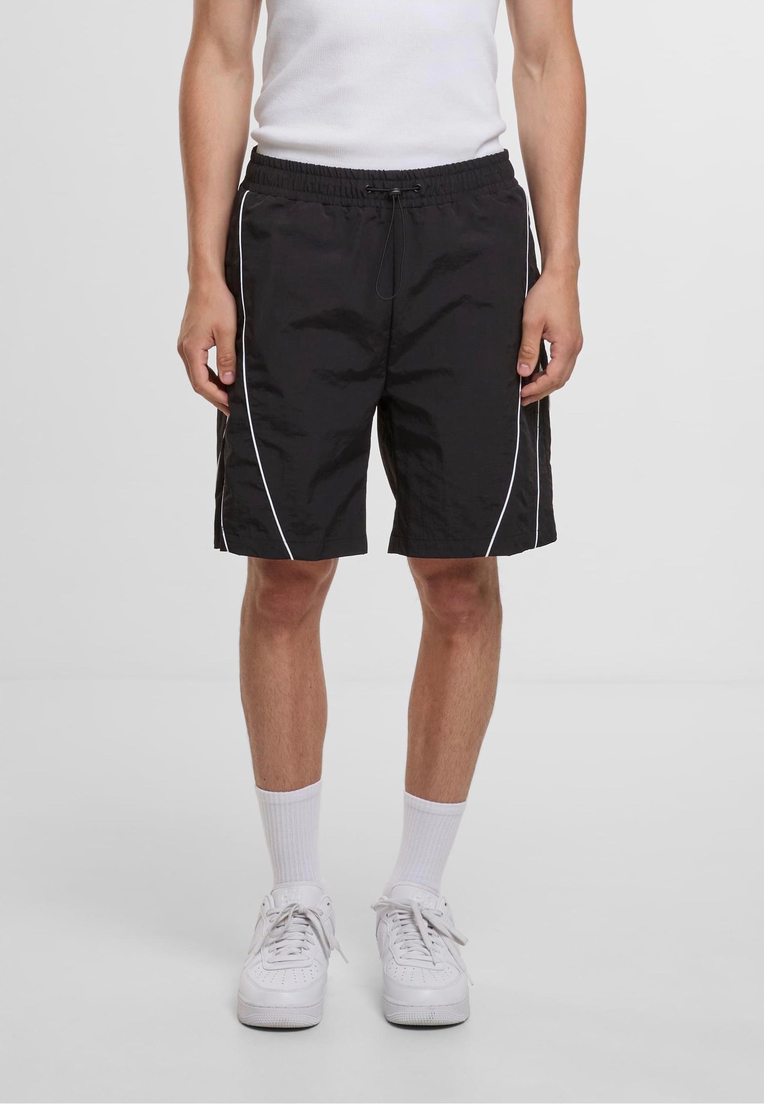 Urban Classics Piping Track Black Shorts