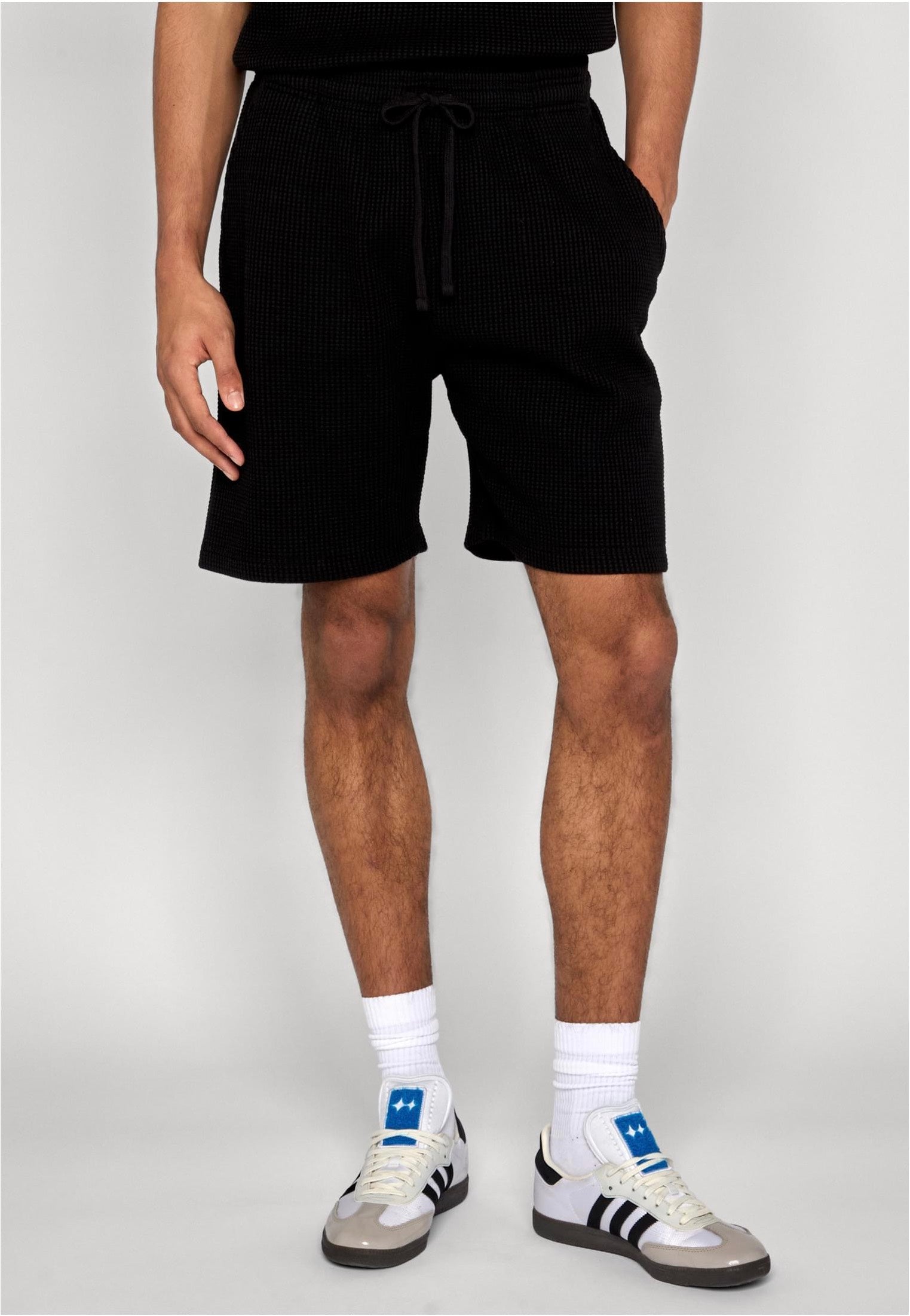 Urban Classics - Thermal Waffle Black - Shorts | Men-Image