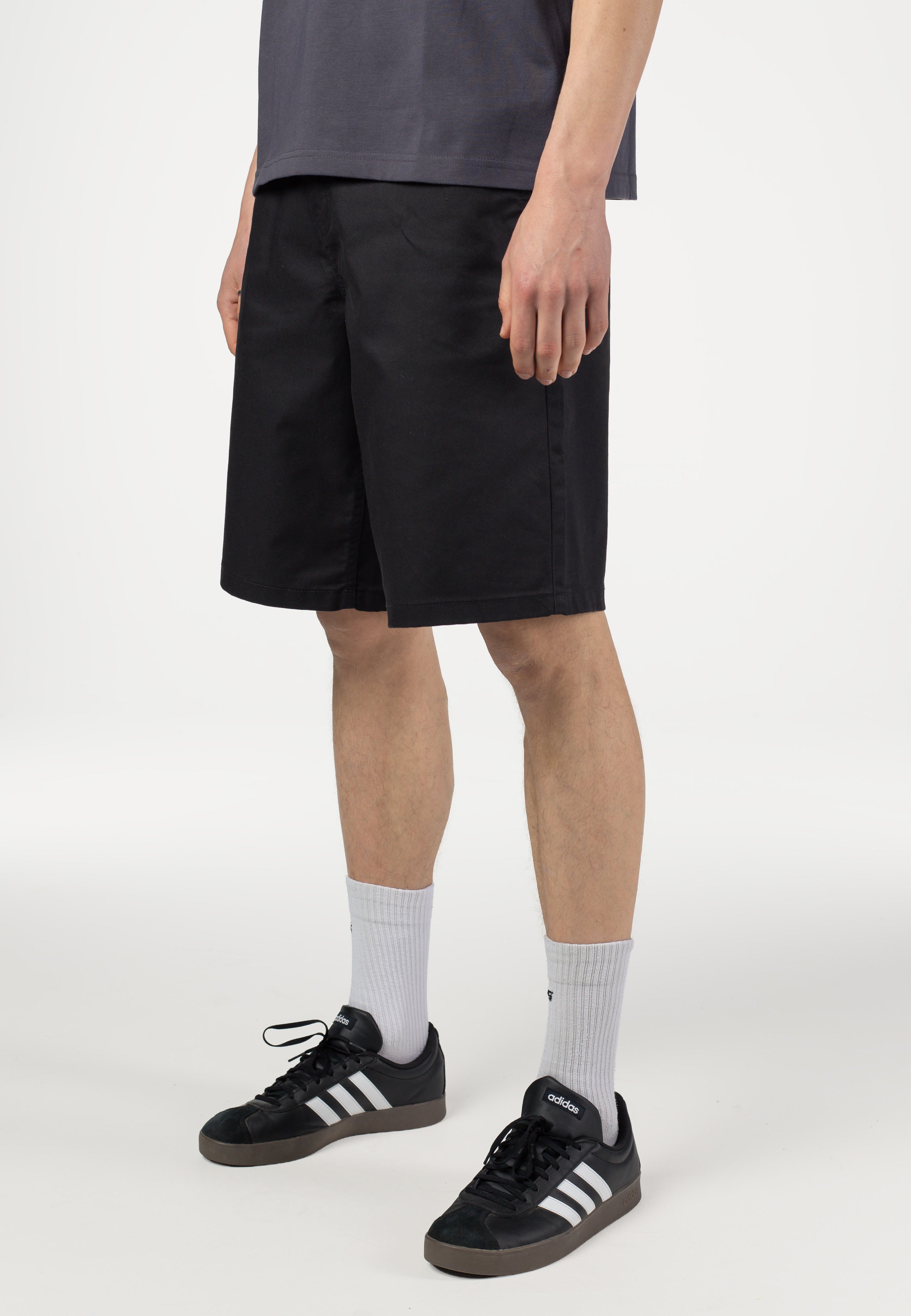 Vans - Authentic Chino Black - Shorts | Men-Image