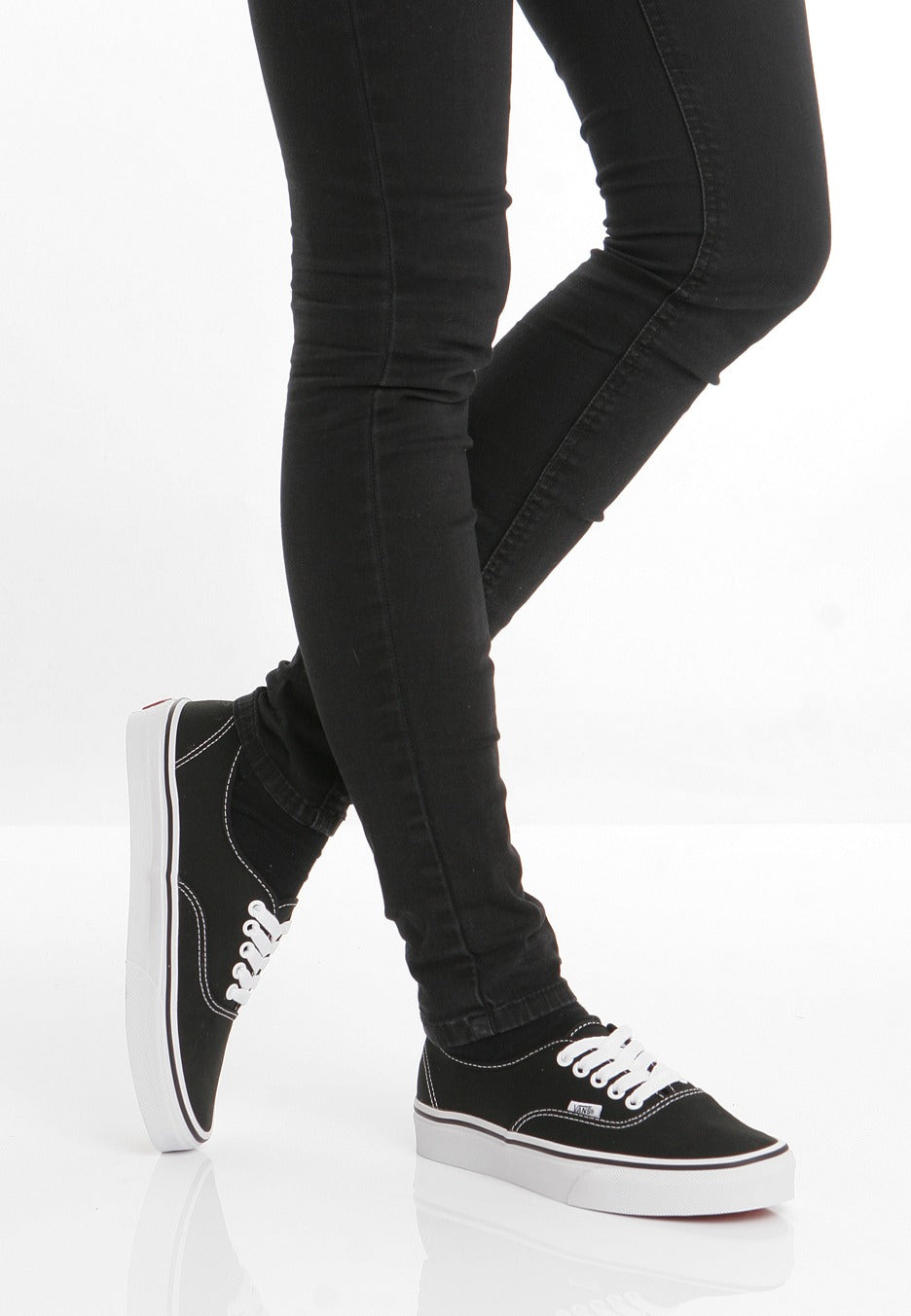 Vans - Authentic Black/White - Girl Shoes