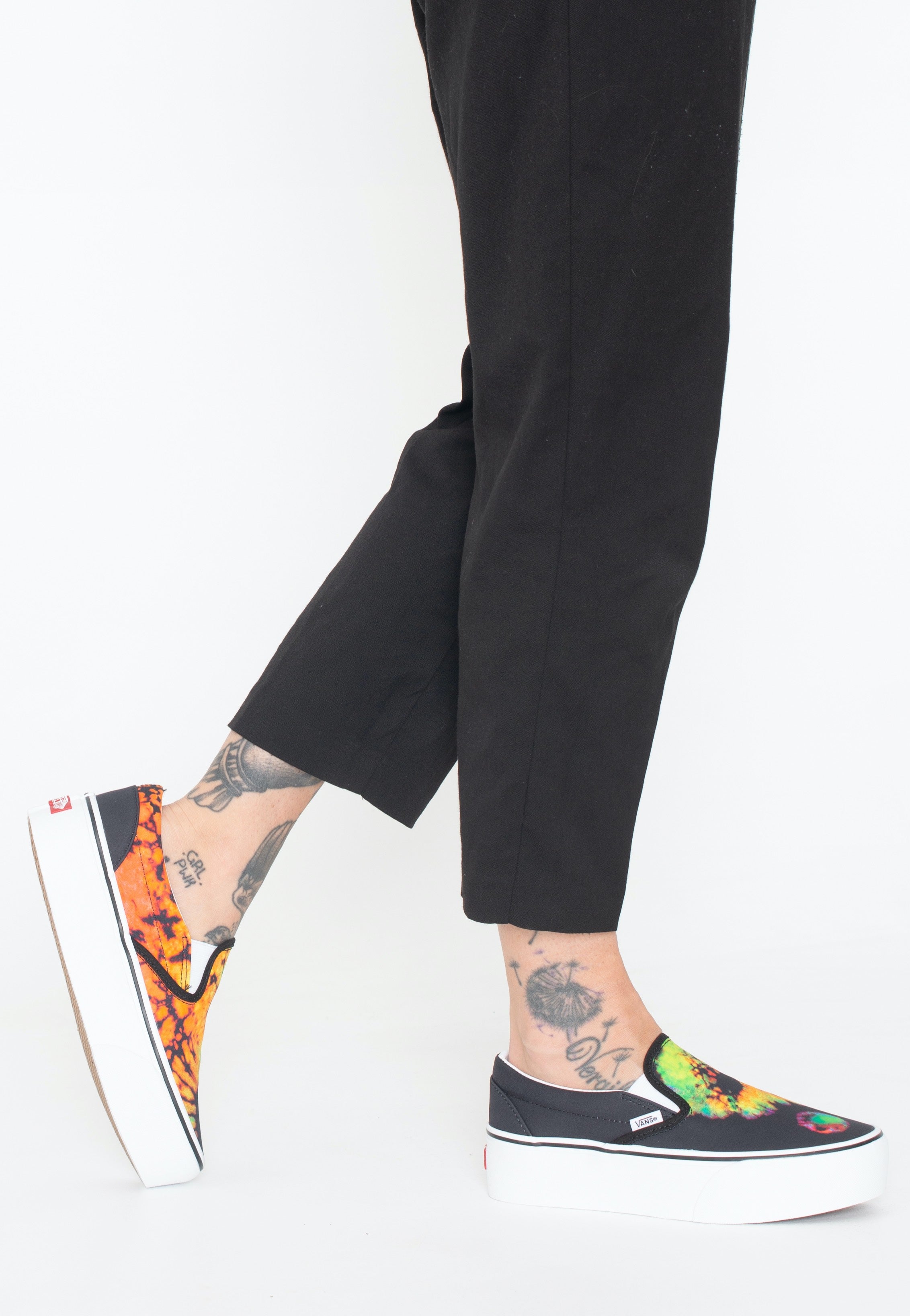 Vans - Classic Slip On Stackform Paradoxical Black/Multi - Girl Shoes | Women-Image
