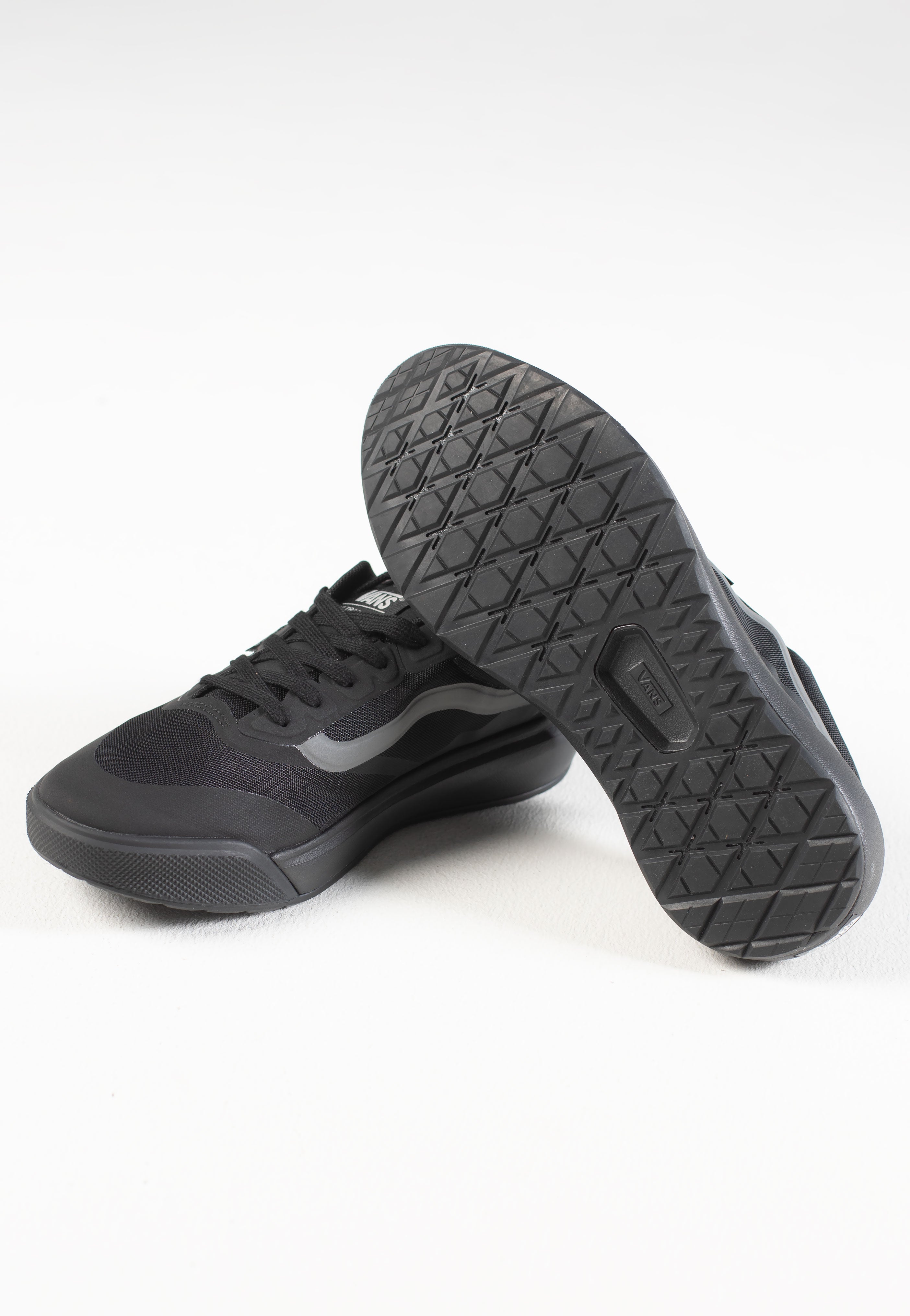 Vans - MTE Ultrarange 2.0 Rw Black/Black - Shoes | Men-Image