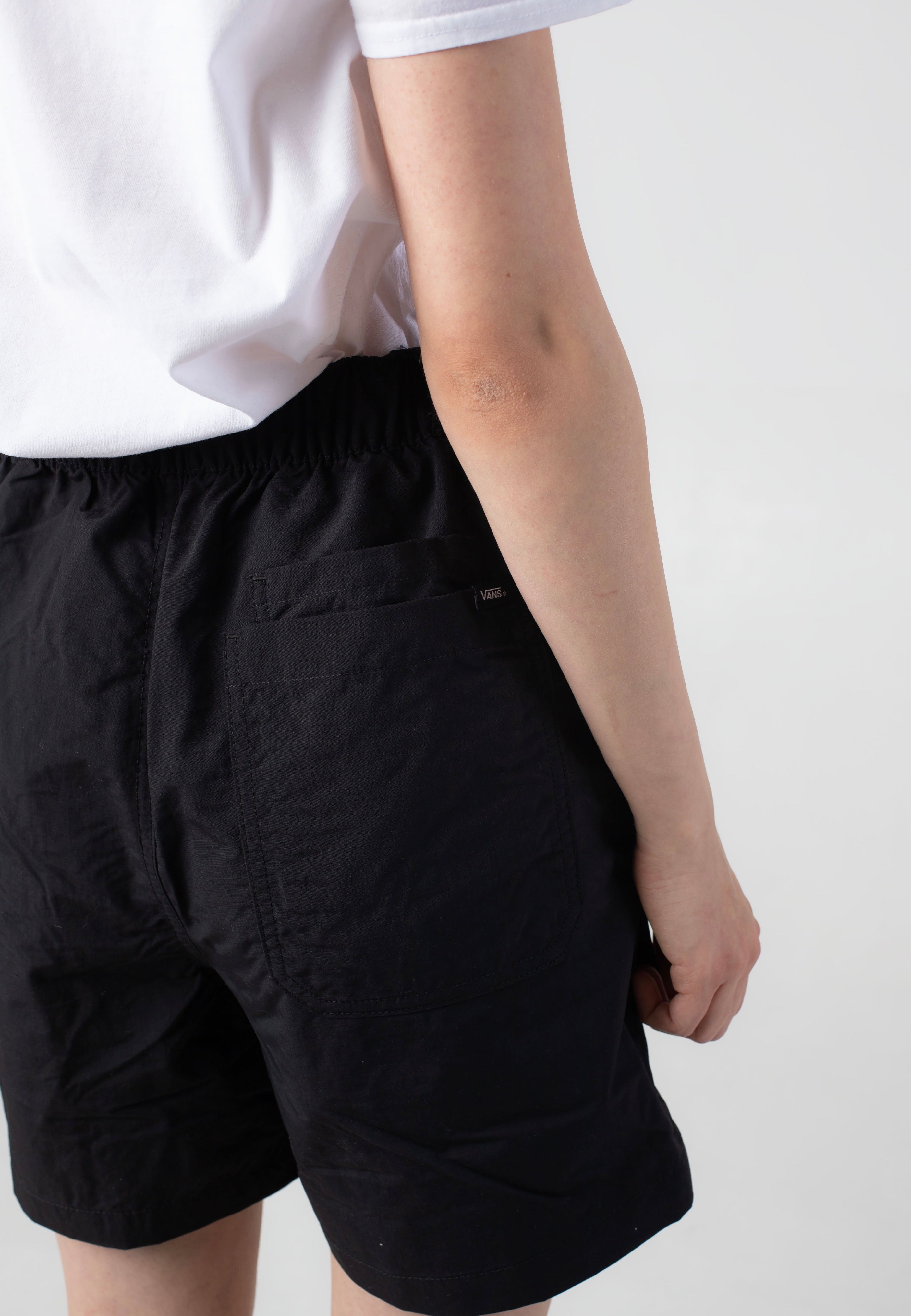 Vans - MTE Trek Guide Black - Shorts | Women-Image