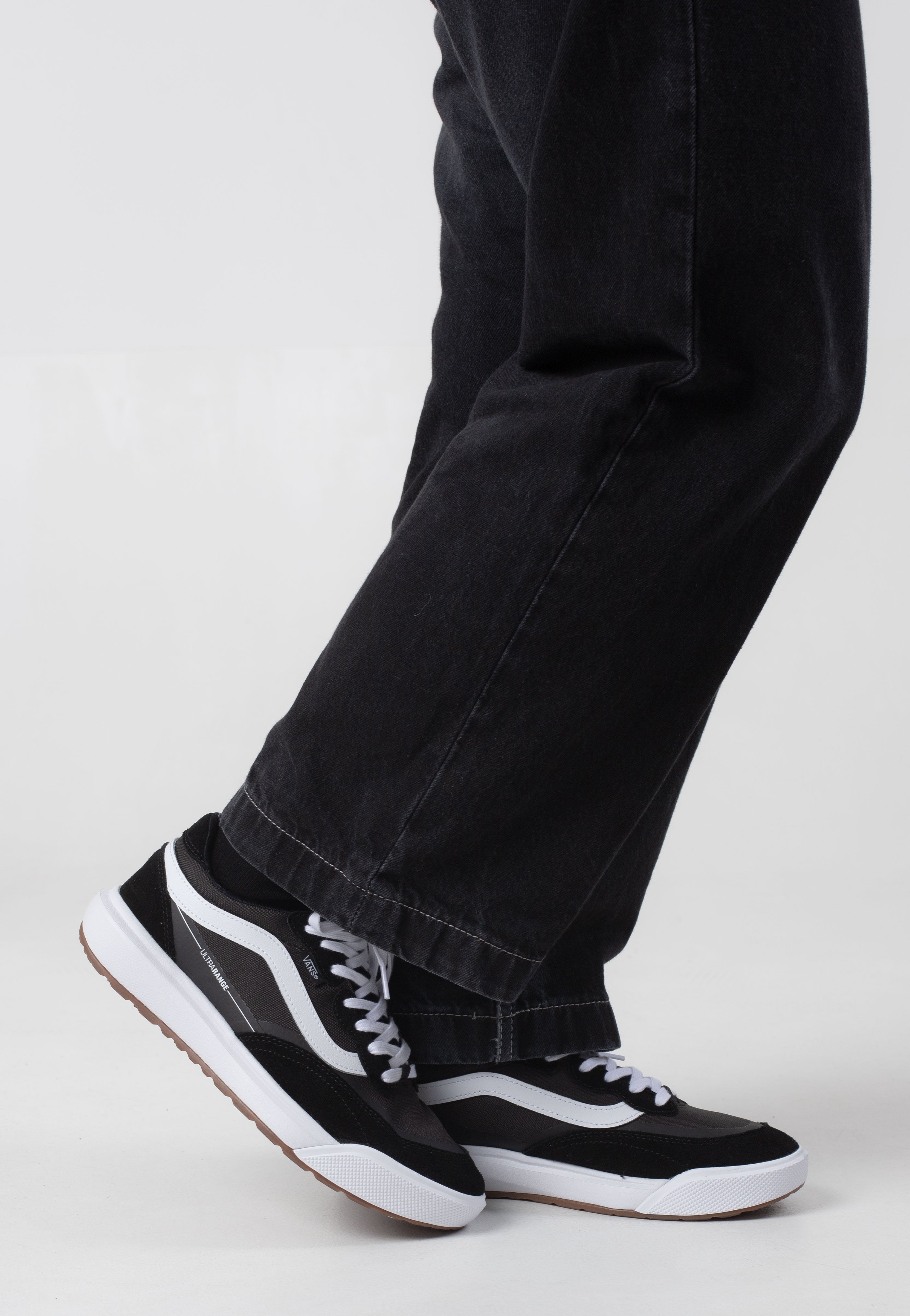 Vans - MTE Ultrarange 2.0 Se Black/White - Shoes | Neutral-Image