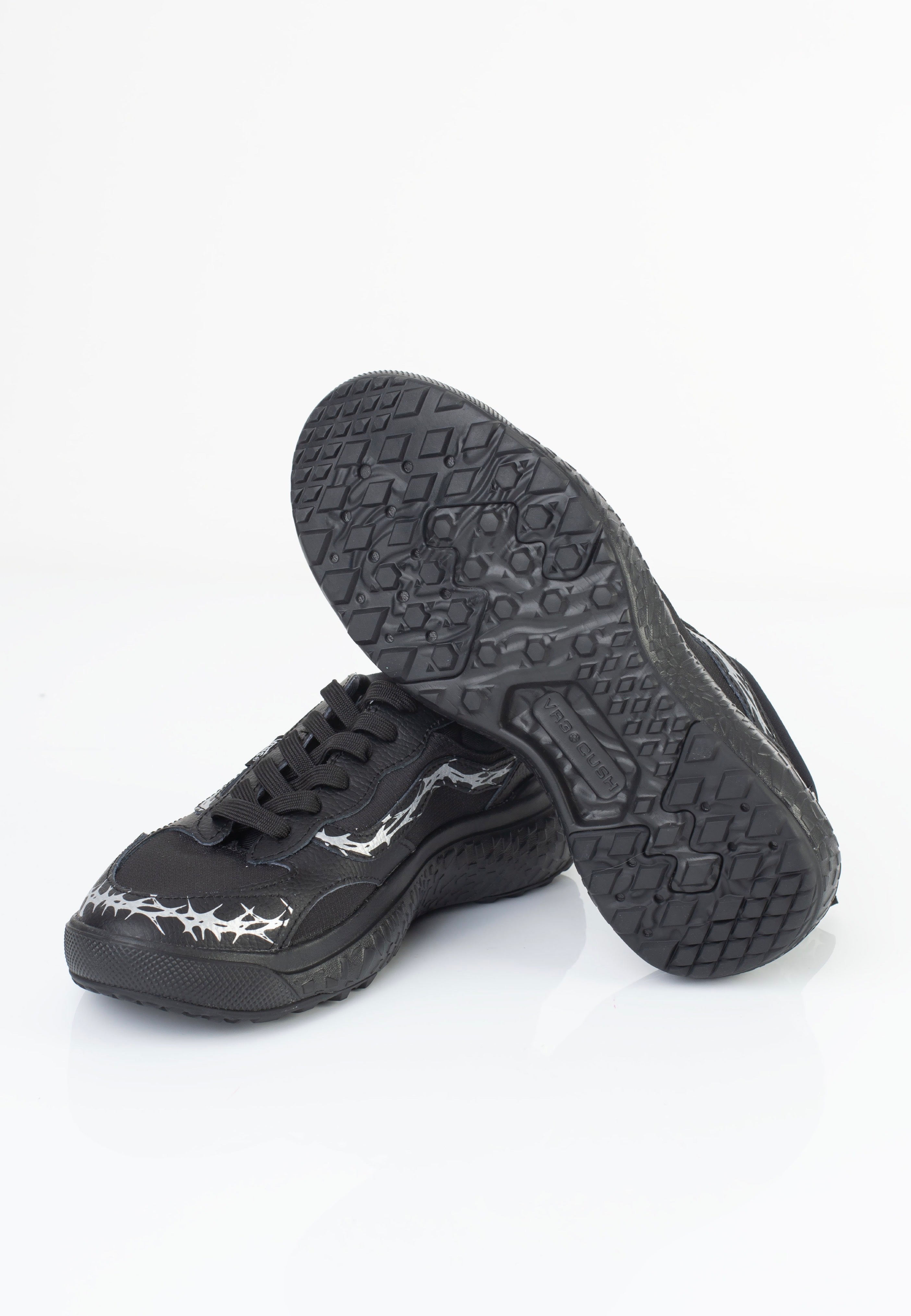 Vans - MTE Ultrarange Neo VR3 Reflective Matte Black/Silver Mirror - Shoes | Neutral-Image