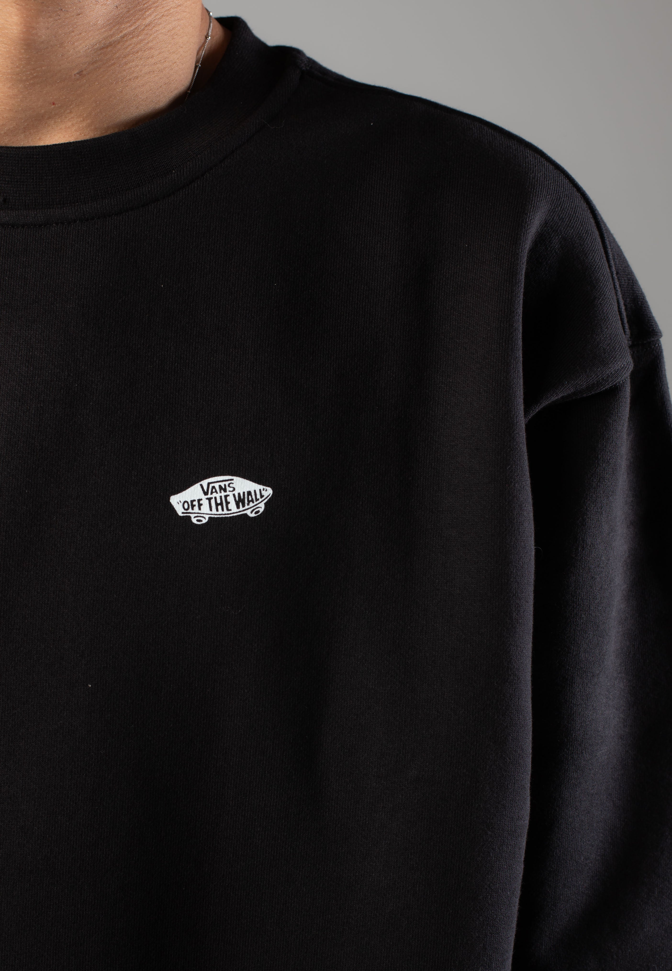 Vans - Style 76 II Loose Crew Black/White - Sweater | Men-Image