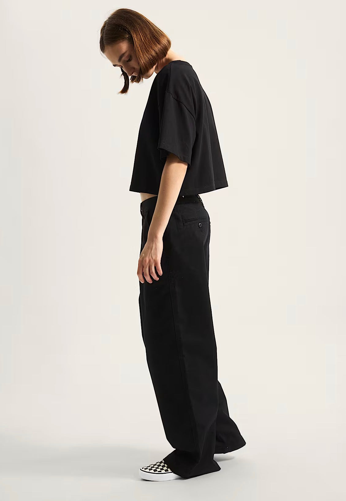 Vans - W Salton Relax Crop Black - T-Shirt | Women-Image