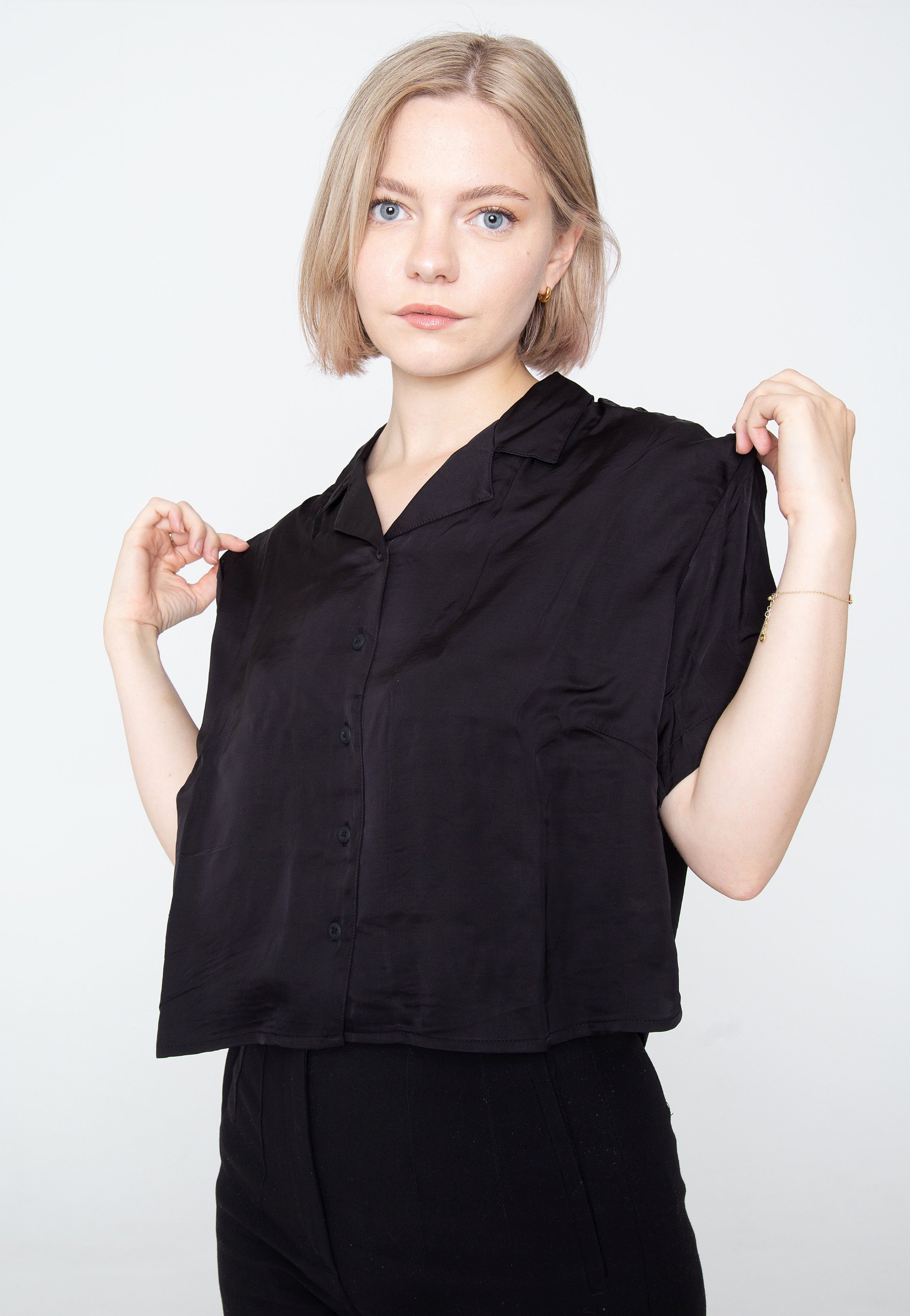 Urban Classics - Ladies Viscose Satin Resort Black - Shirt