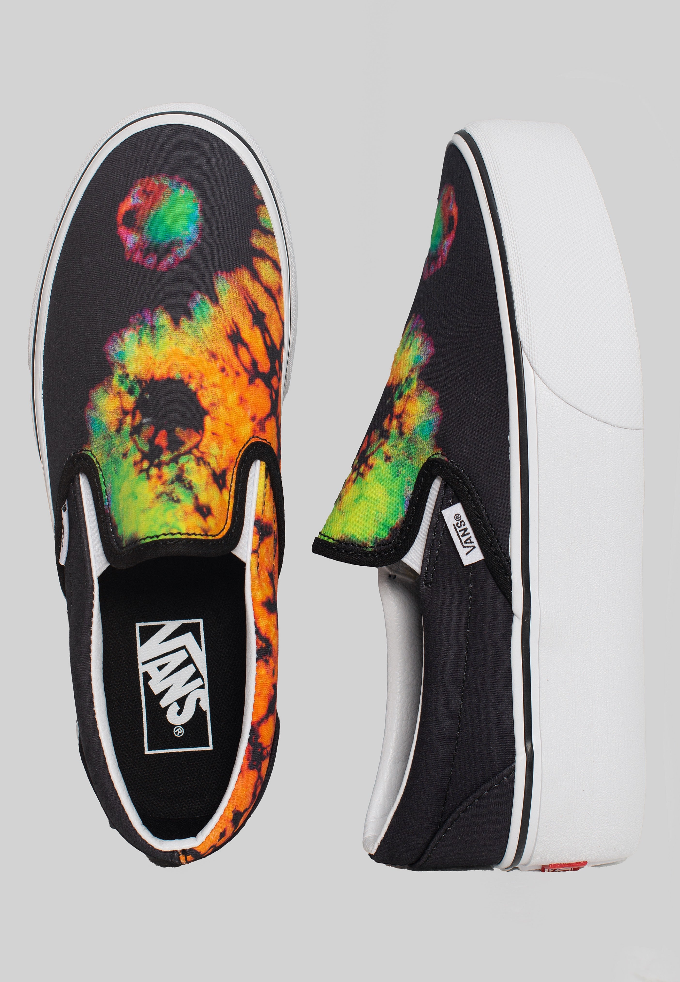Vans - Classic Slip On Stackform Paradoxical Black/Multi - Girl Shoes