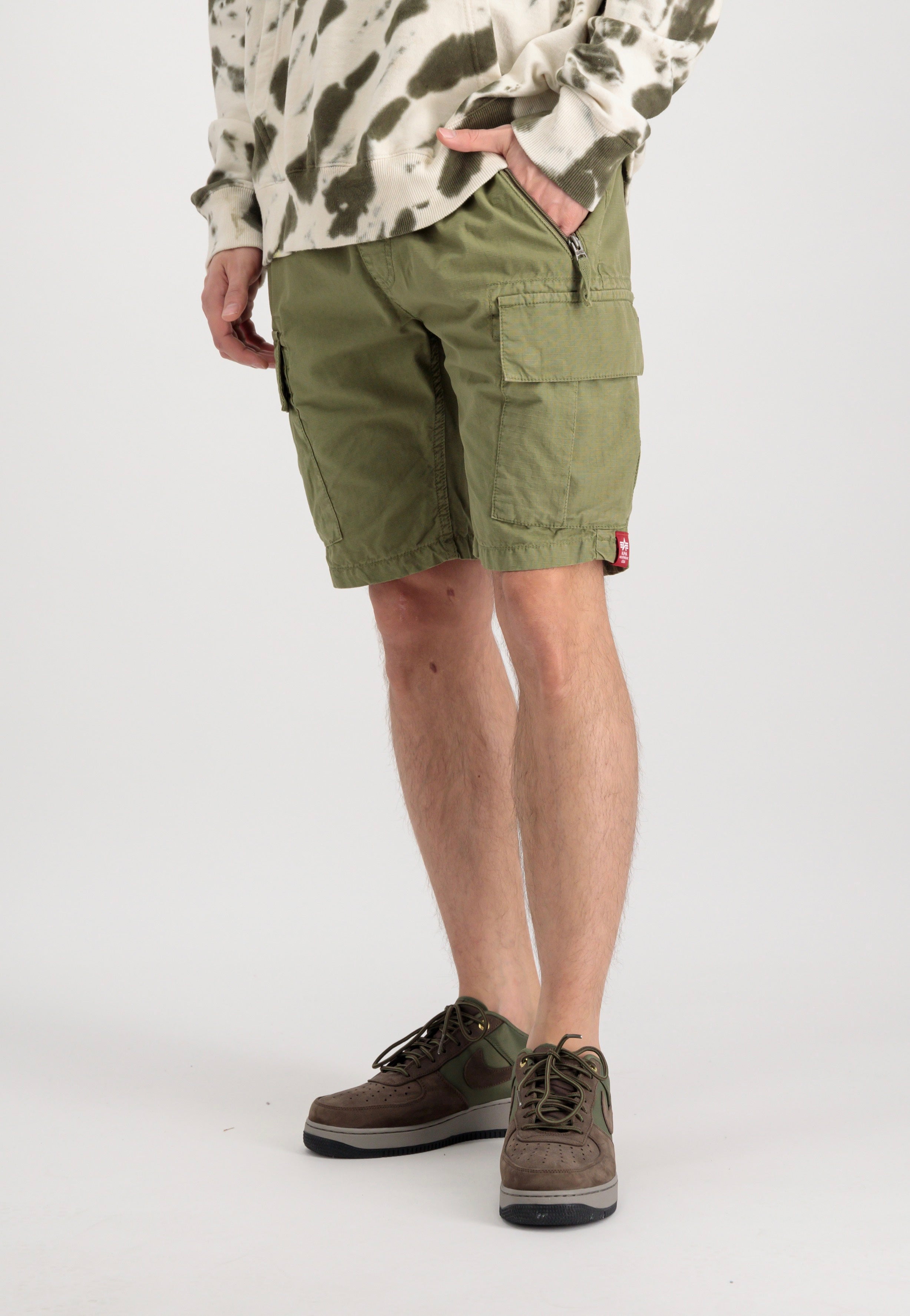 Alpha Industries - Ripstop Jogger Olive - Shorts | Men-Image