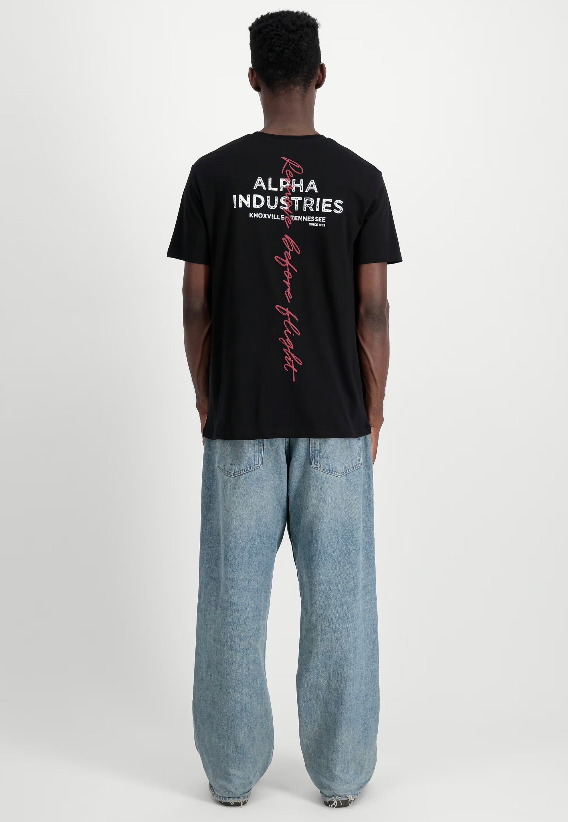 Alpha Industries - Signature Backprint Black - T-Shirt | Men-Image