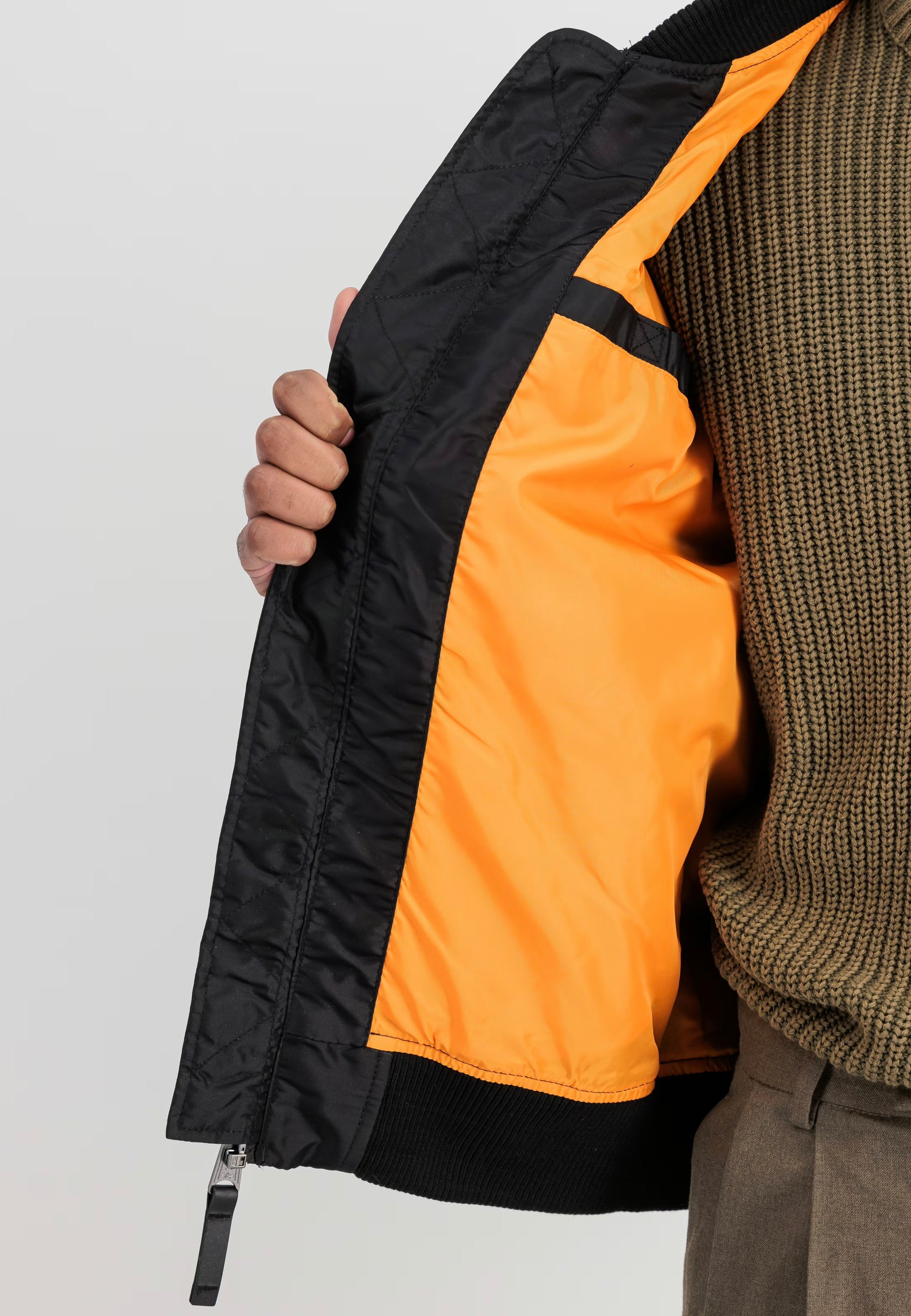 ジャケット・アウター ALPHA MA-1 LIGHT JACKT BLACK LARGE ALPHA MA-1 FLIGHT JACKET BLACK – FORESTA LA
