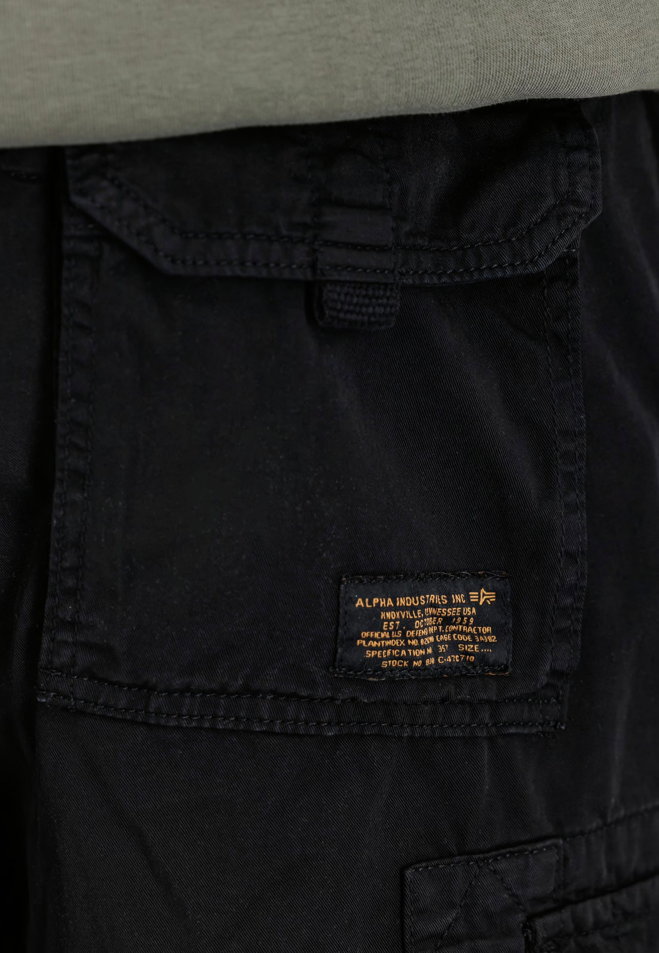 Alpha Industries - Jet Black - Shorts | Men-Image