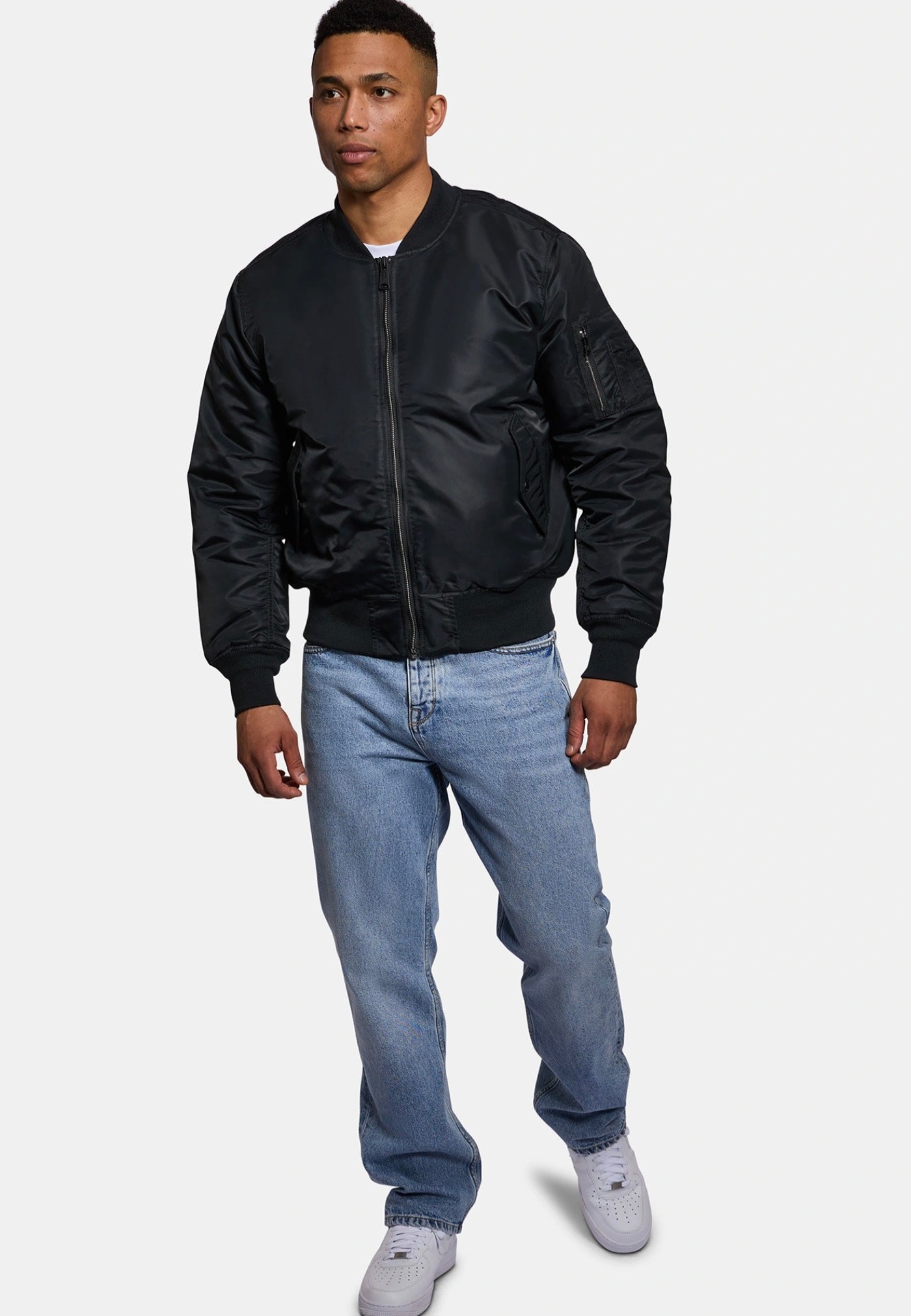 Vintage Industries - Carter MA1 Black - Jacket | Men-Image
