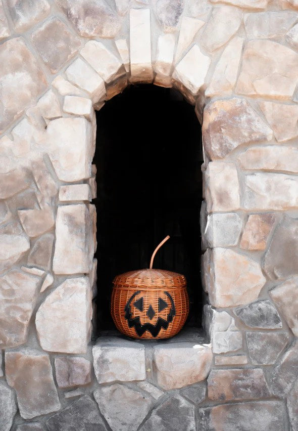 Lively Ghosts - Haunted Hallows Orange - Picnic Basket | Neutral-Image